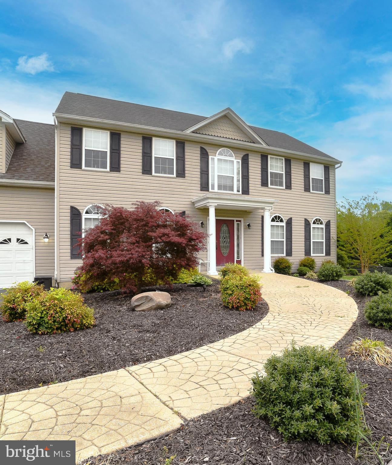 LYNNDALE ESTATES - Residential