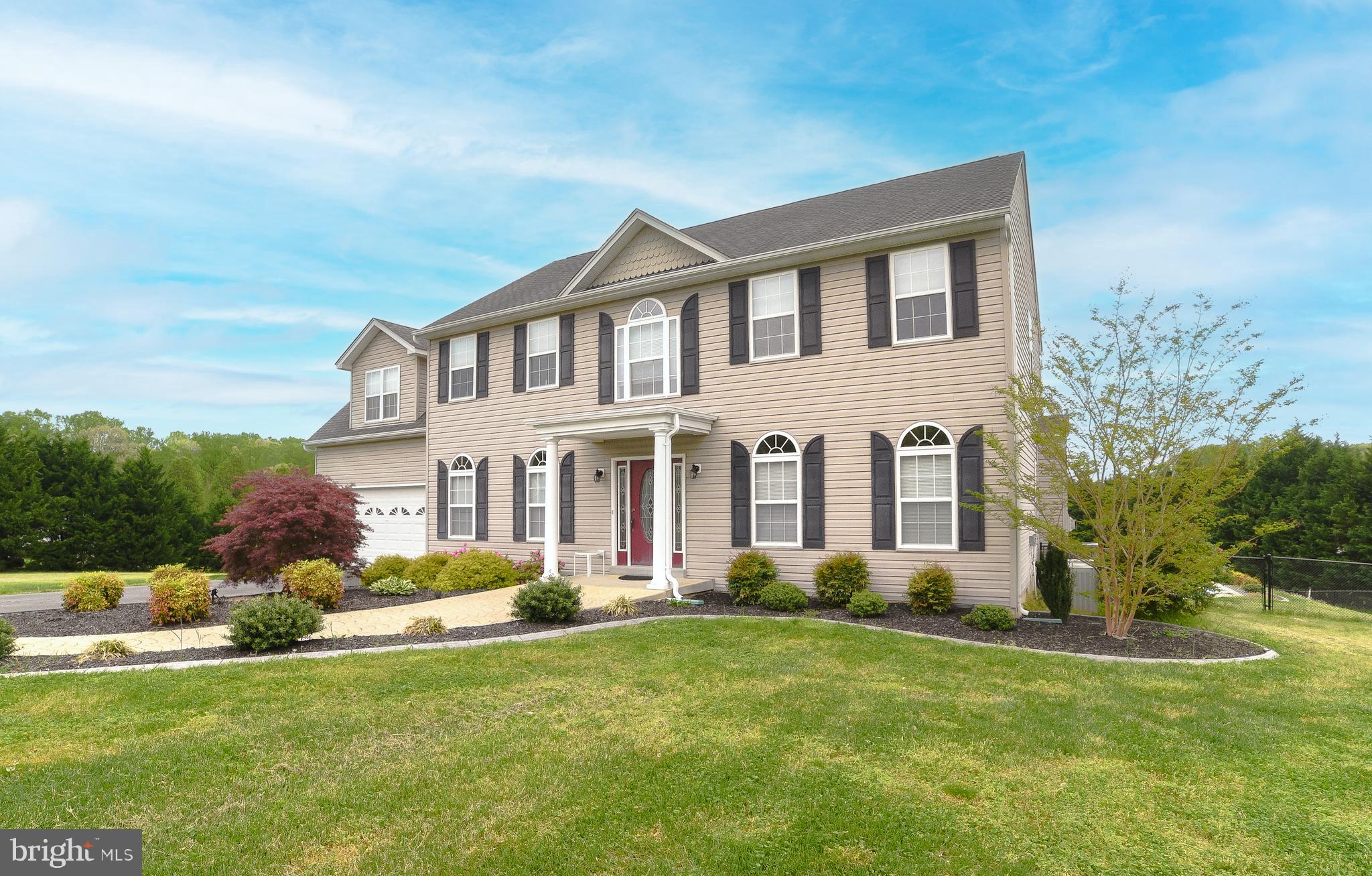 LYNNDALE ESTATES - Residential