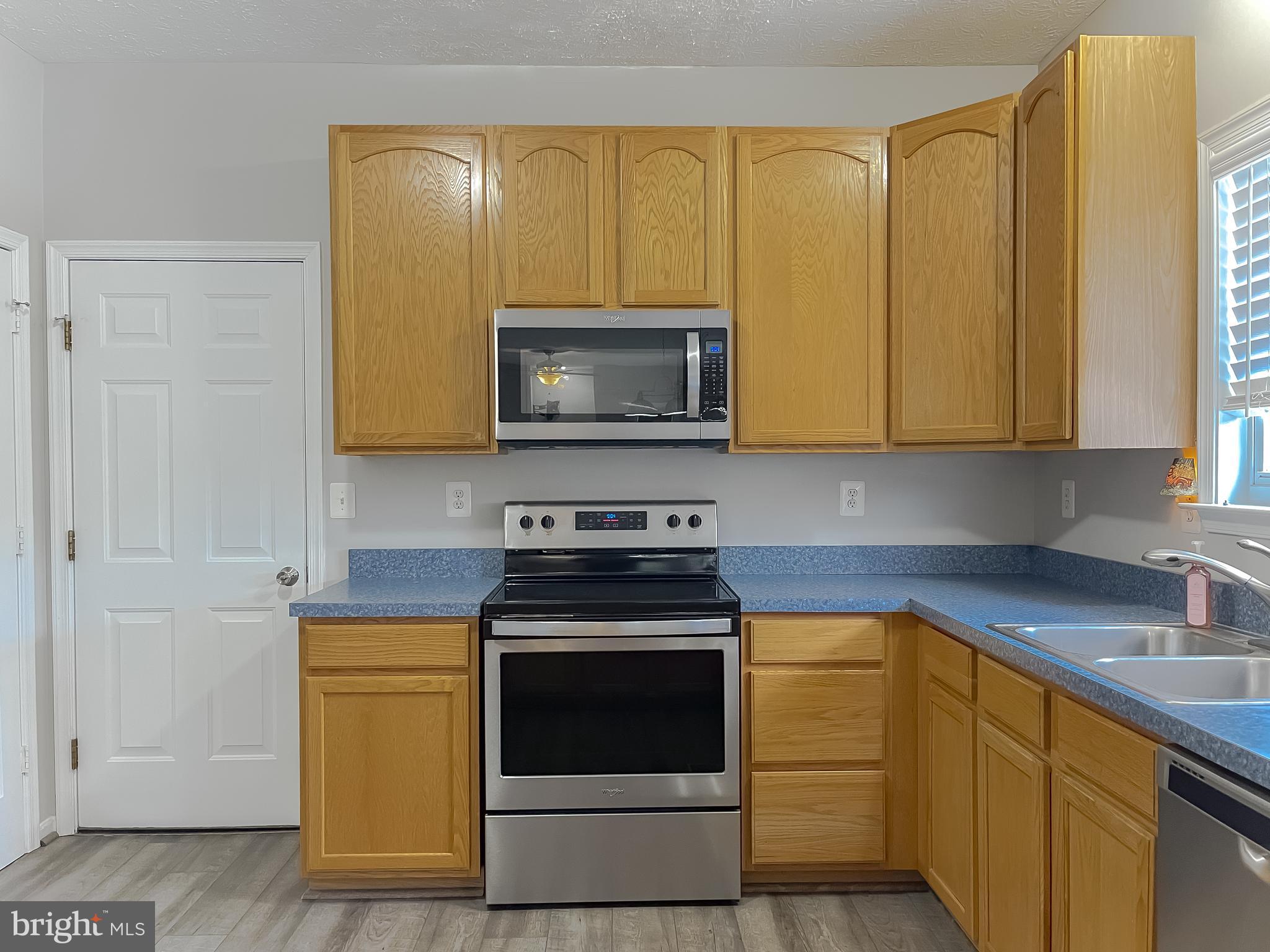 LYNNDALE ESTATES - Residential