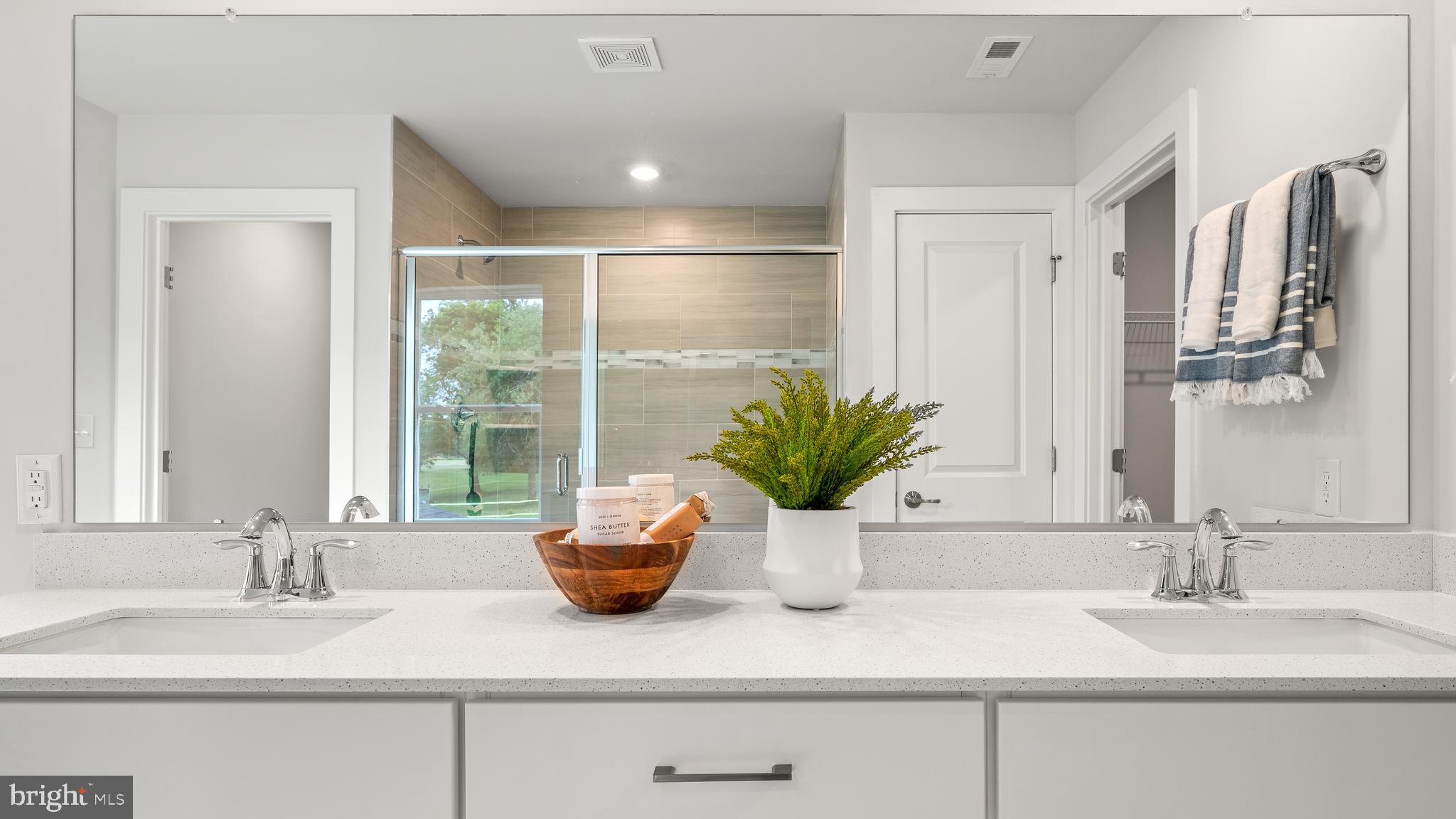 FARM VIEW - Residential