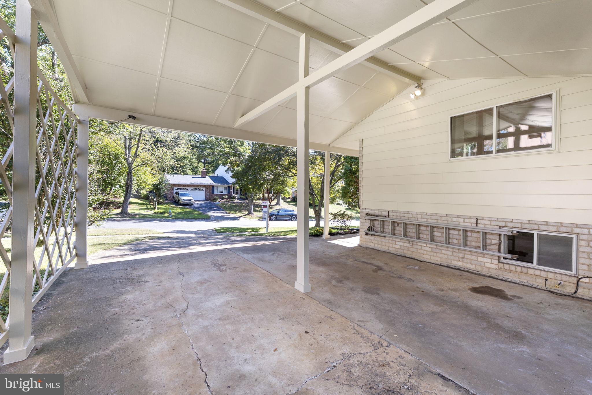 GLENORA HILLS - Residential