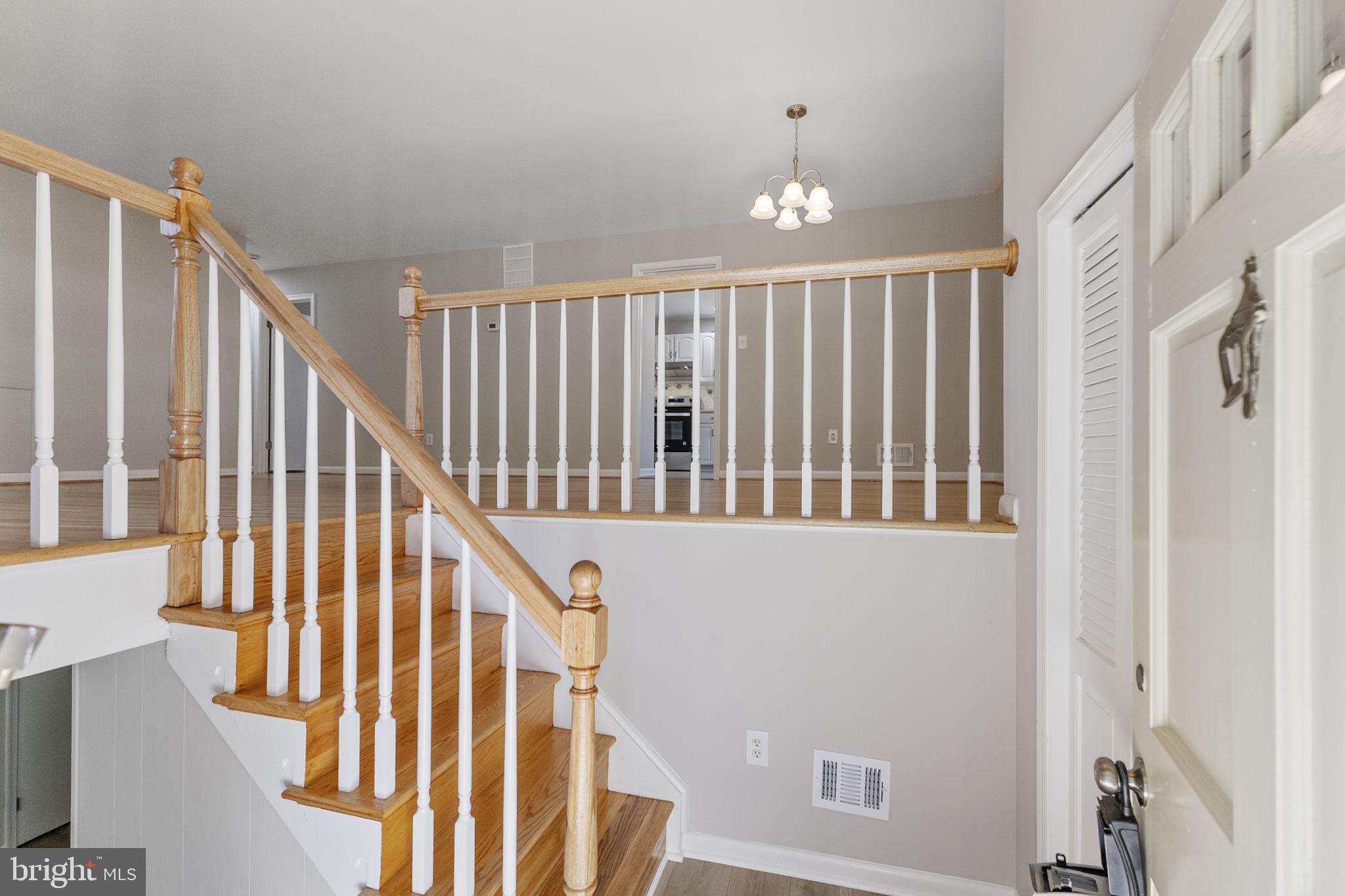 GLENORA HILLS - Residential