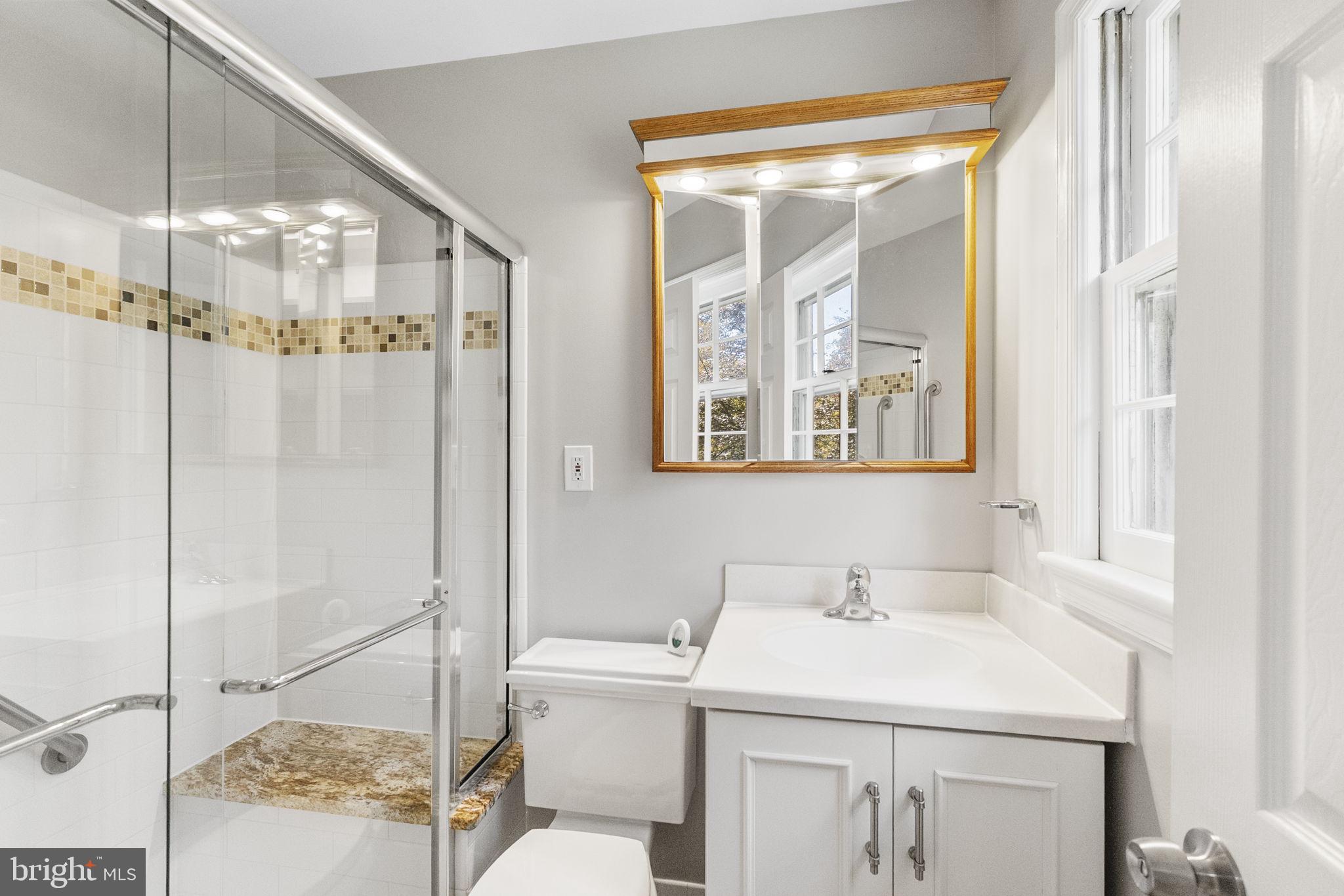 GLENORA HILLS - Residential