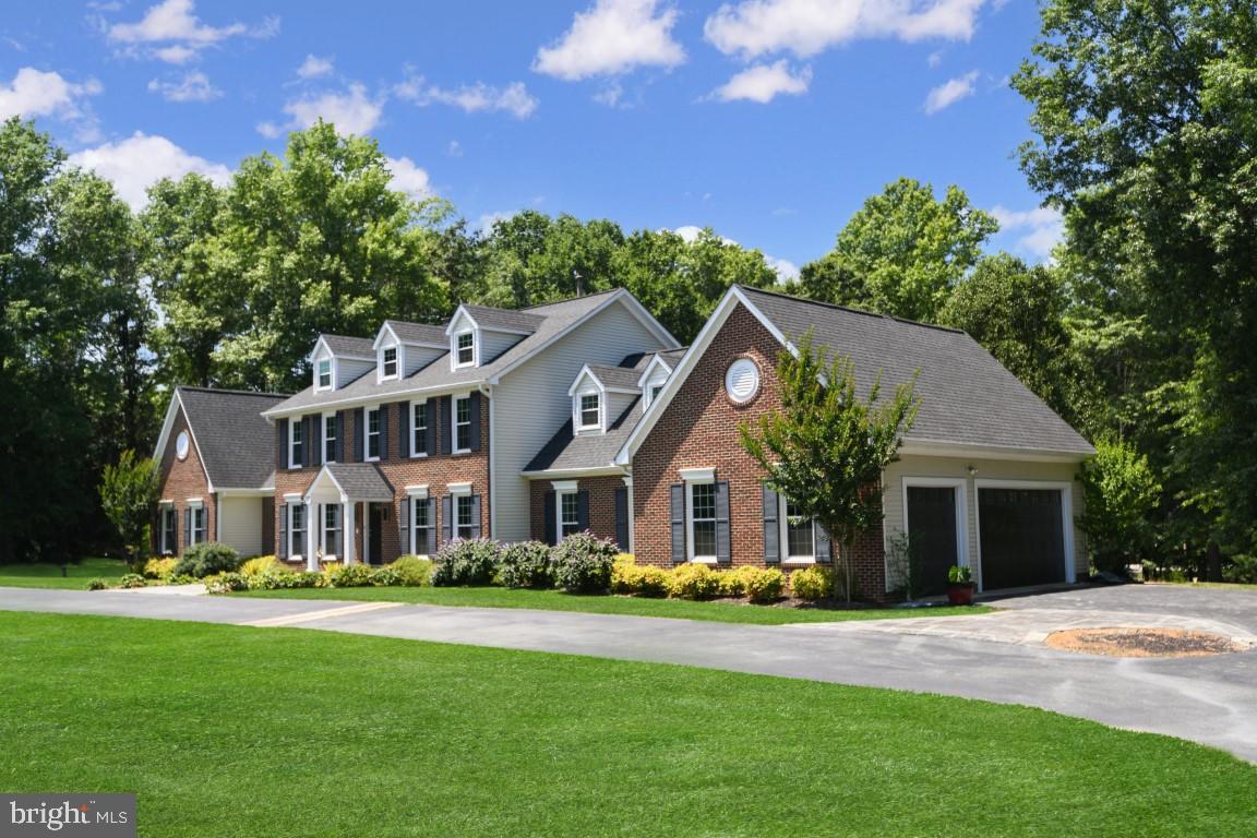 FOXLAIR ACRES - Residential