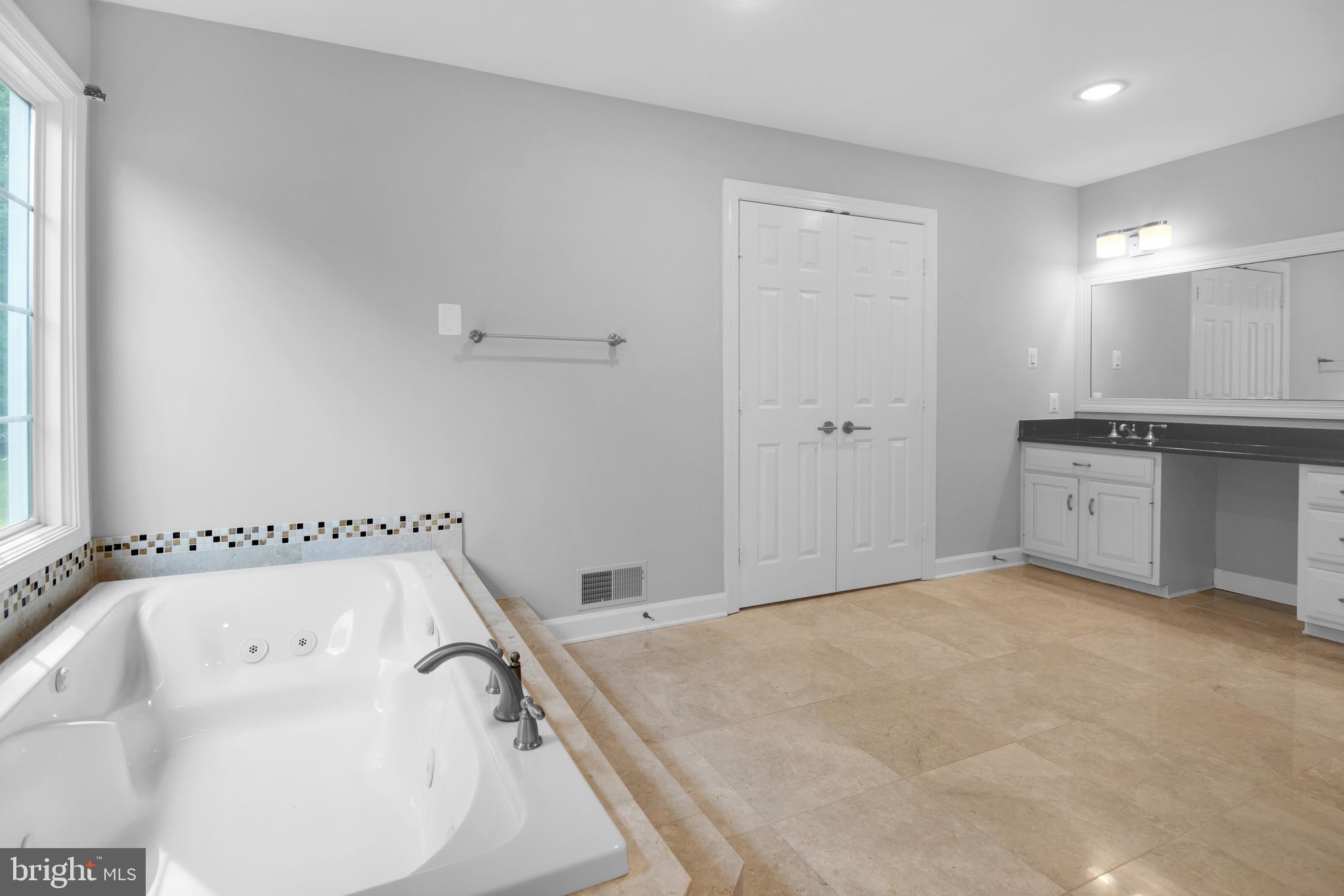 FOXLAIR ACRES - Residential