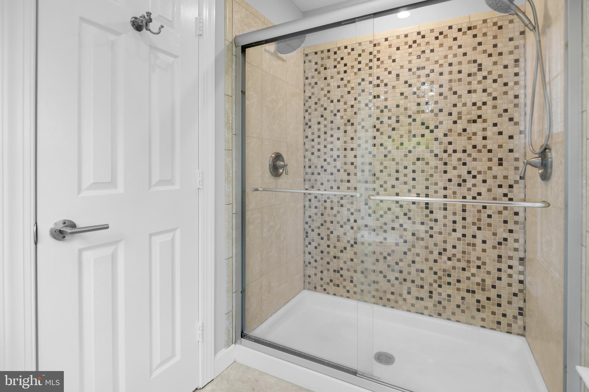 FOXLAIR ACRES - Residential