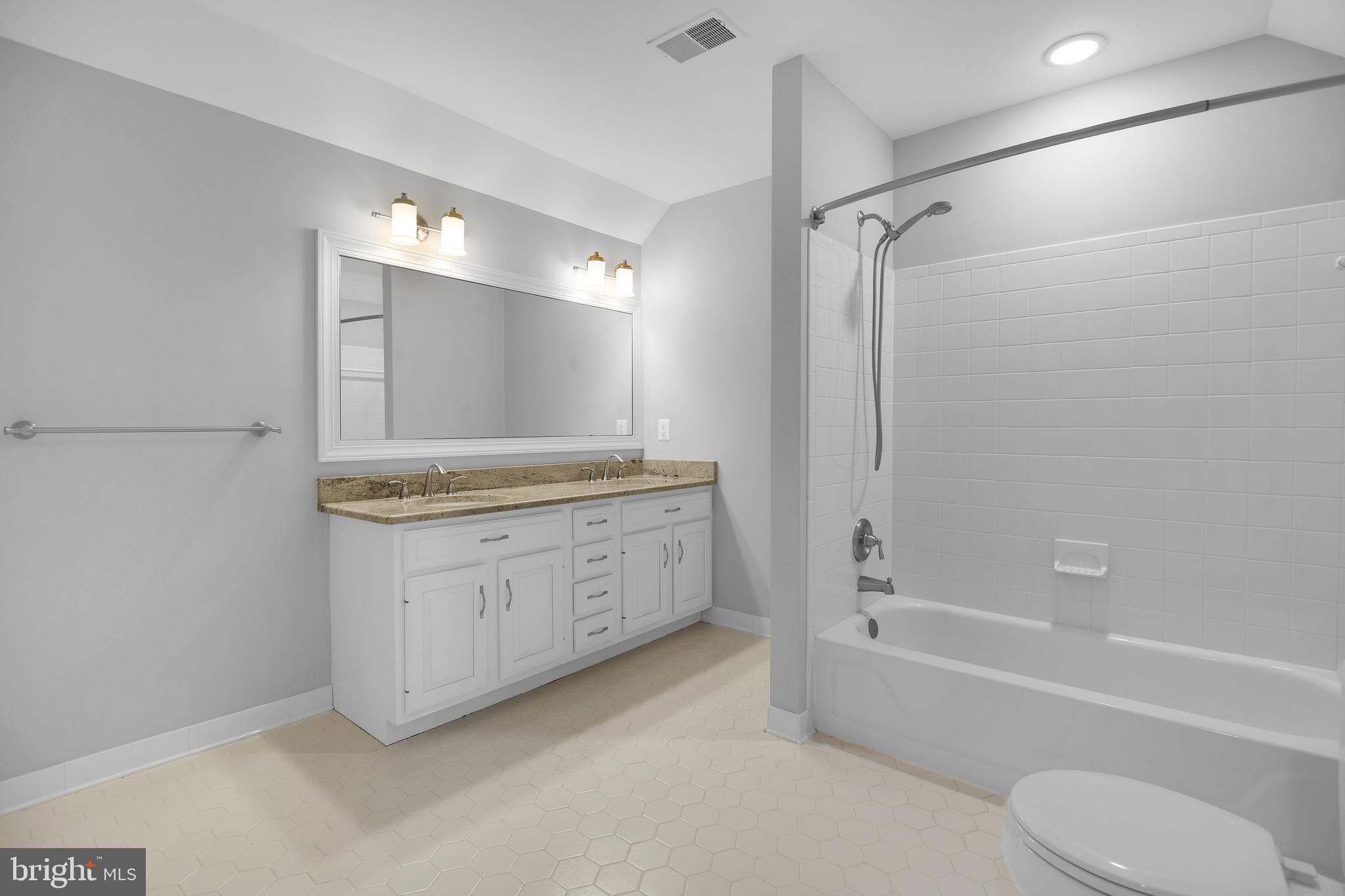 FOXLAIR ACRES - Residential