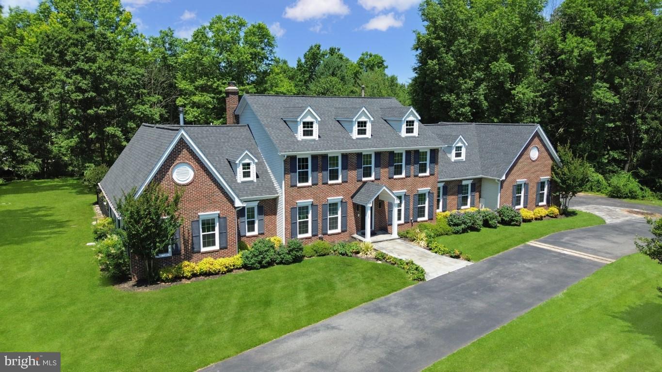 FOXLAIR ACRES - Residential