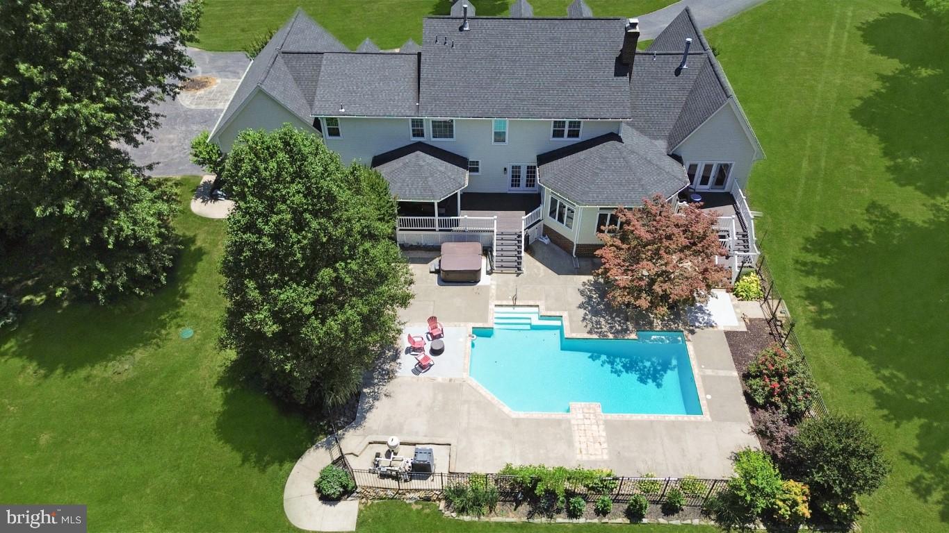 FOXLAIR ACRES - Residential