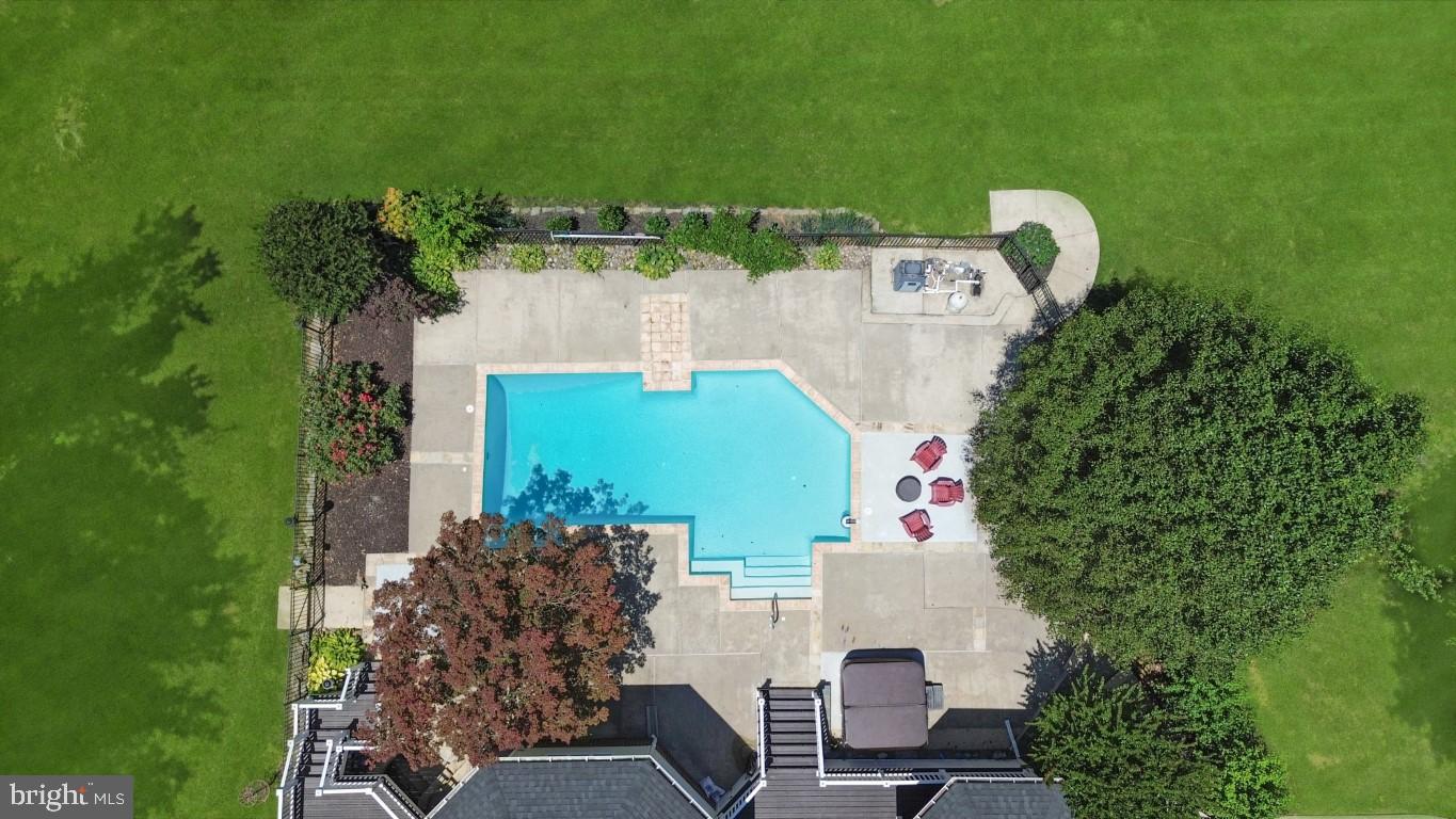 FOXLAIR ACRES - Residential