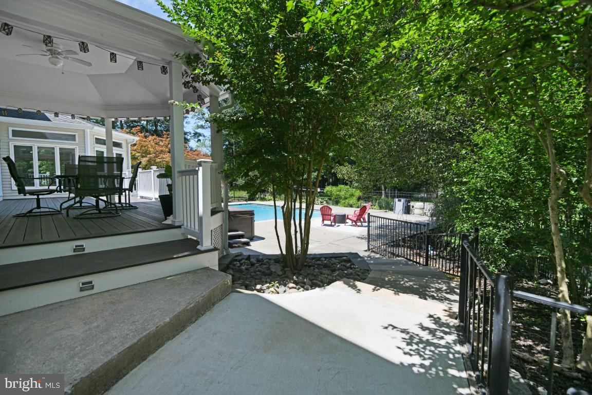 FOXLAIR ACRES - Residential