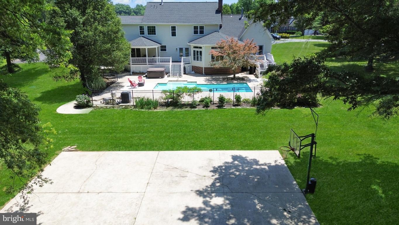 FOXLAIR ACRES - Residential