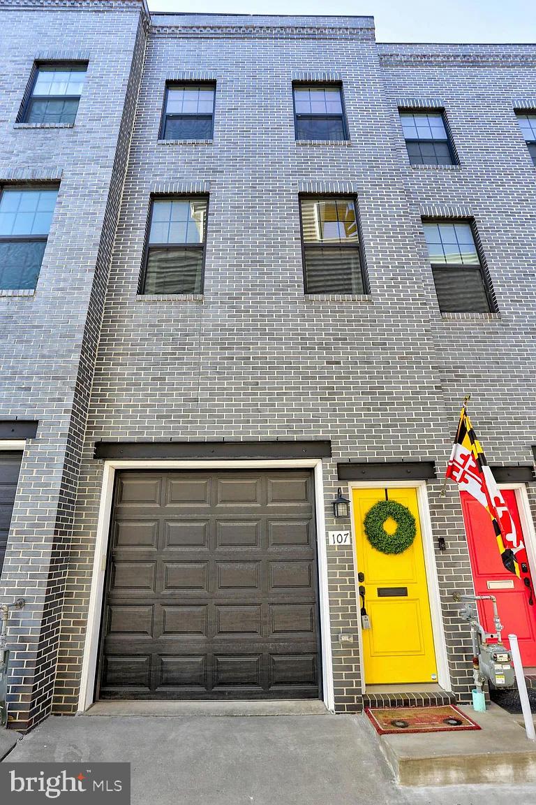 FEDERAL HILL HISTORIC DISTRICT - Residential Lease