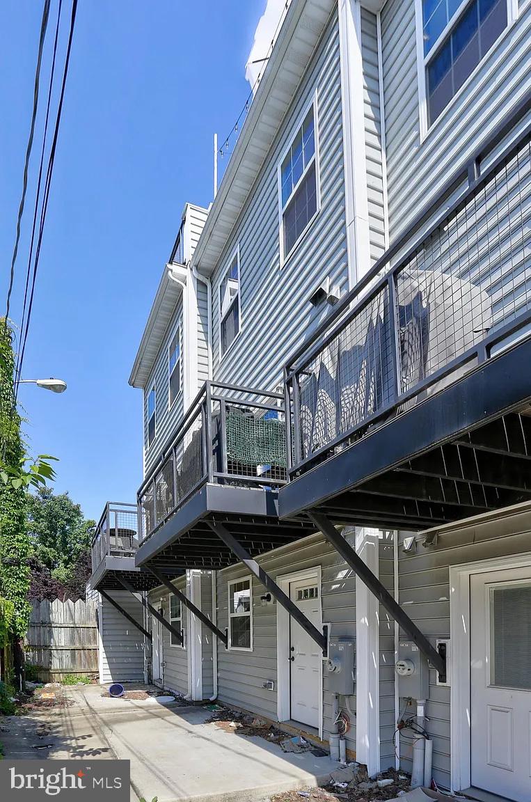 FEDERAL HILL HISTORIC DISTRICT - Residential Lease