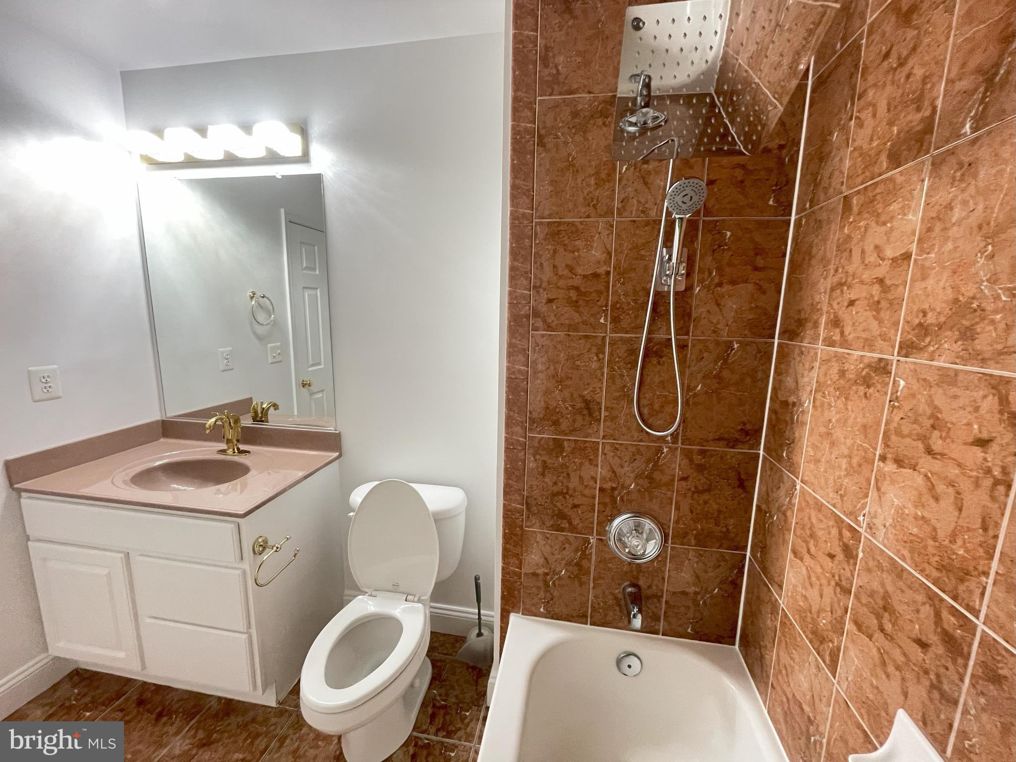 FRANCONIA - Residential