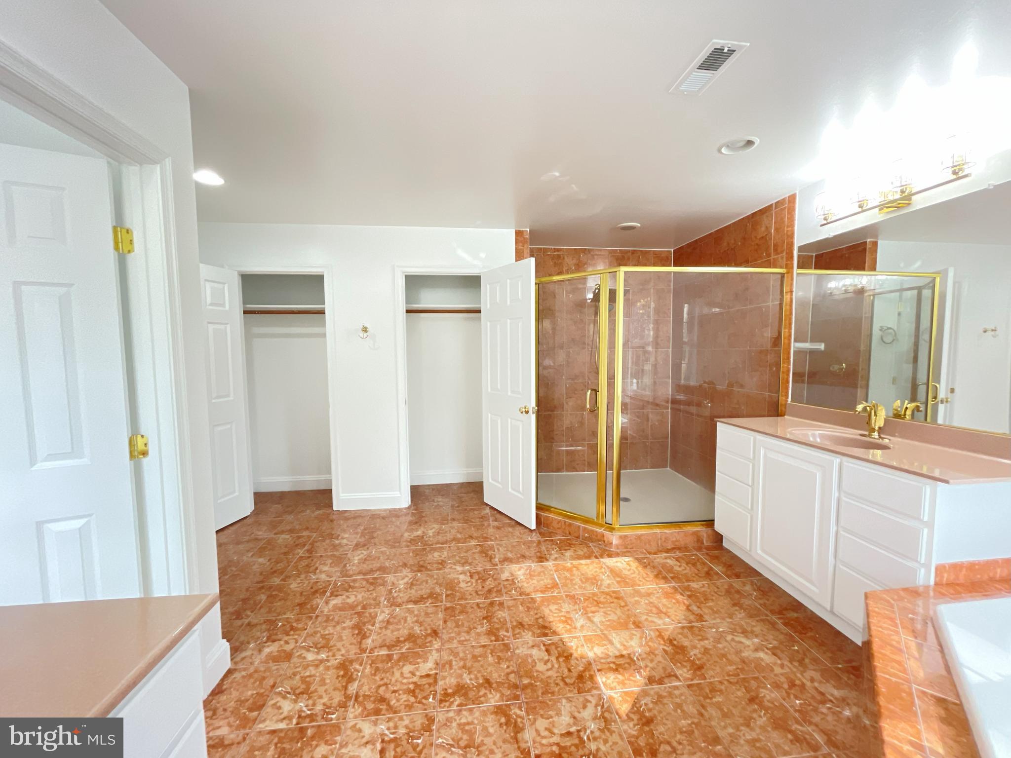 FRANCONIA - Residential