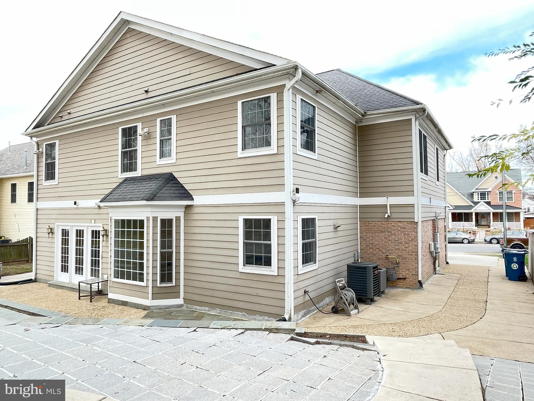 FRANCONIA - Residential