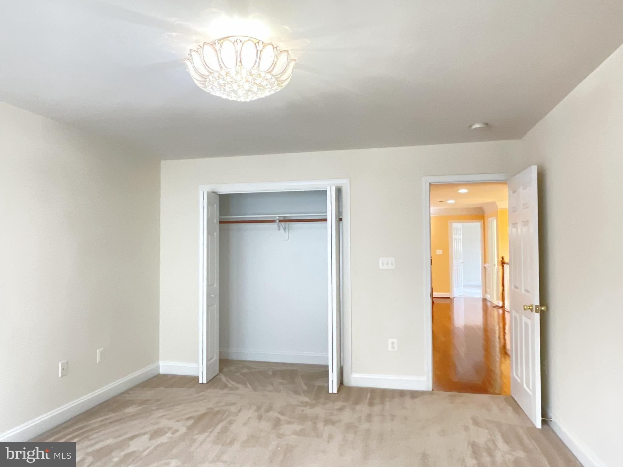 FRANCONIA - Residential