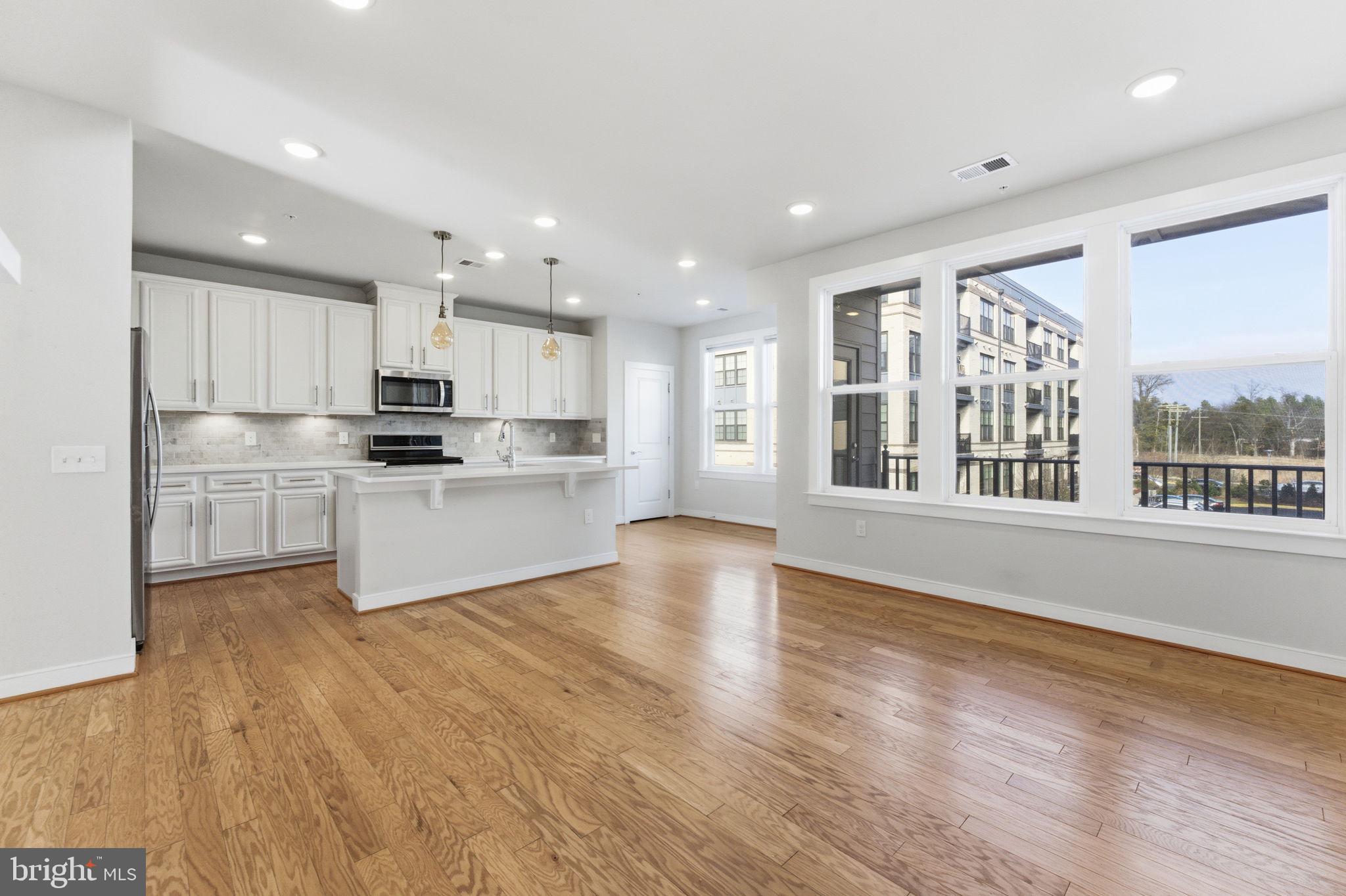 METROPARK AT ARROWBROOK - Residential Lease