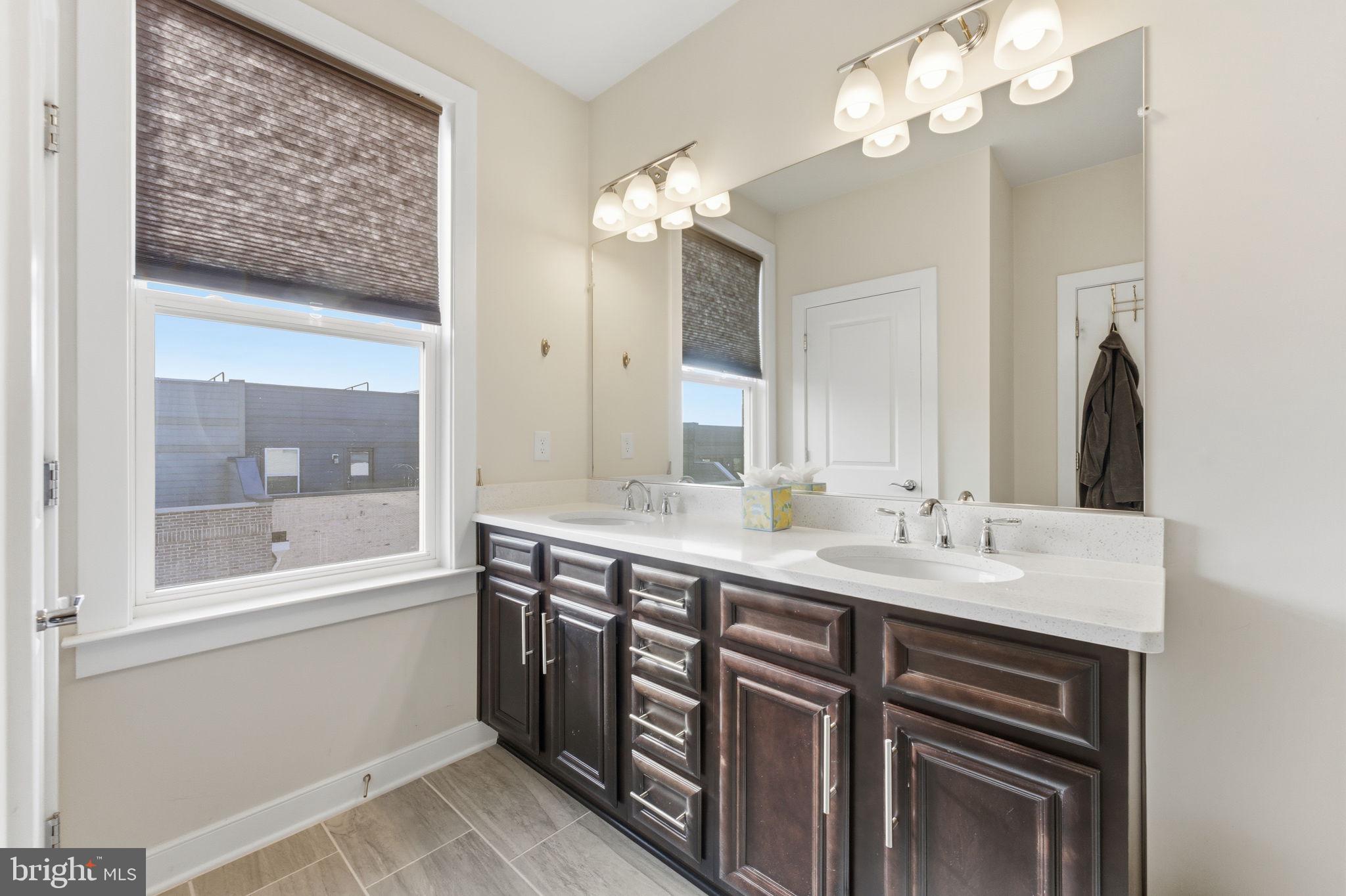 METROPARK AT ARROWBROOK - Residential Lease