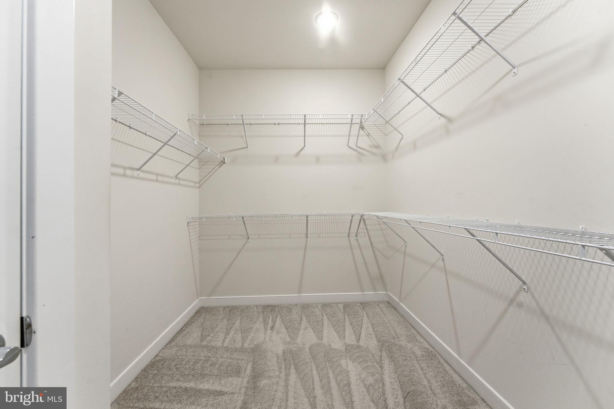 METROPARK AT ARROWBROOK - Residential Lease