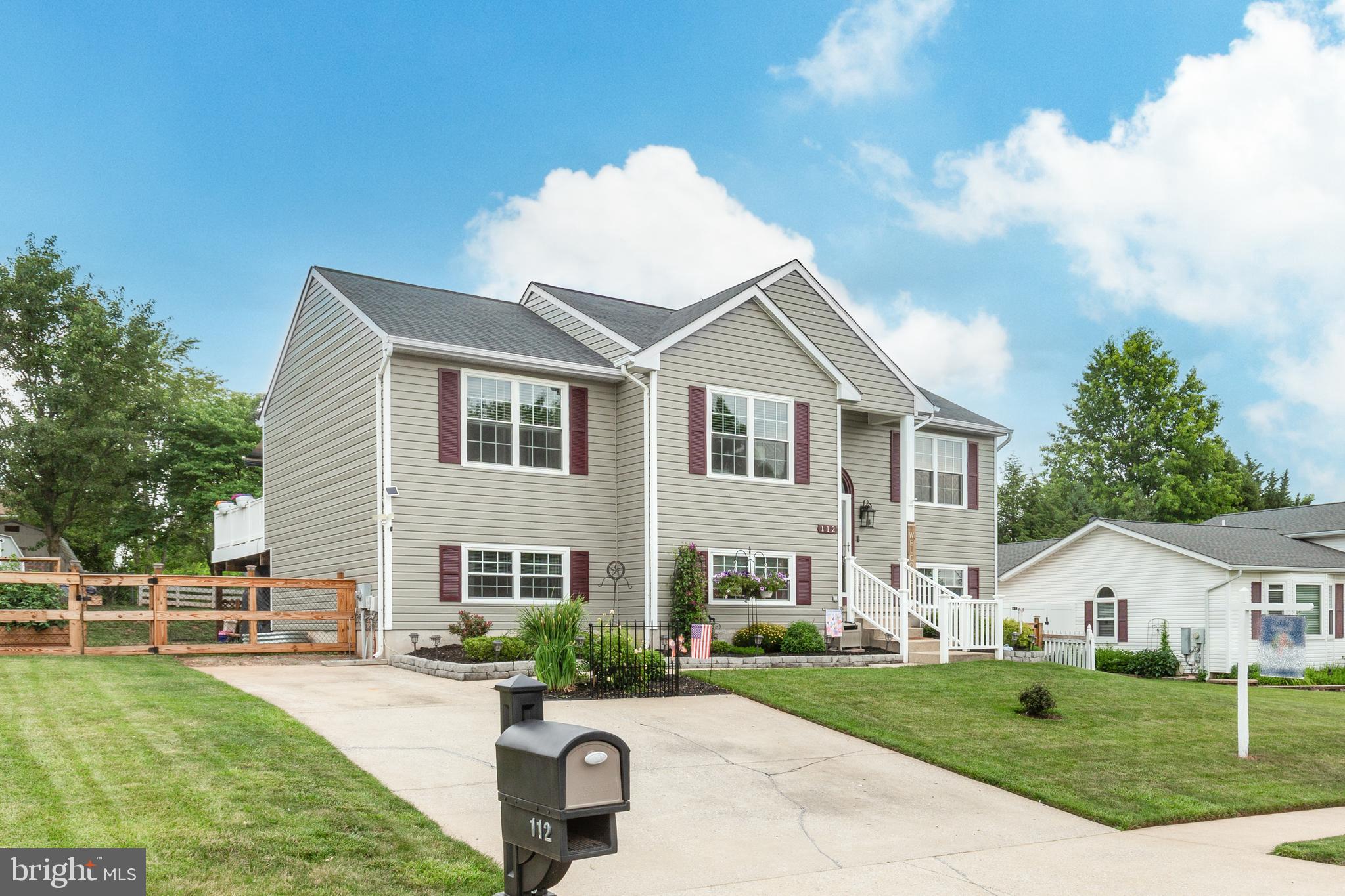 112 BAUMGARDNER AVENUE