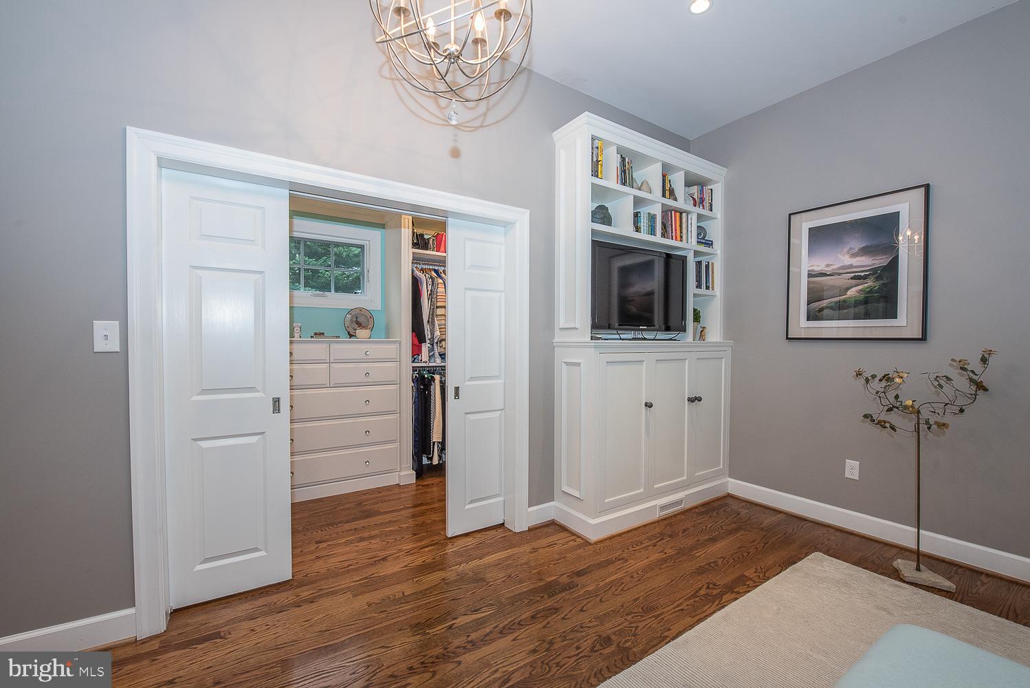 SOUTH WAYNE - Residential