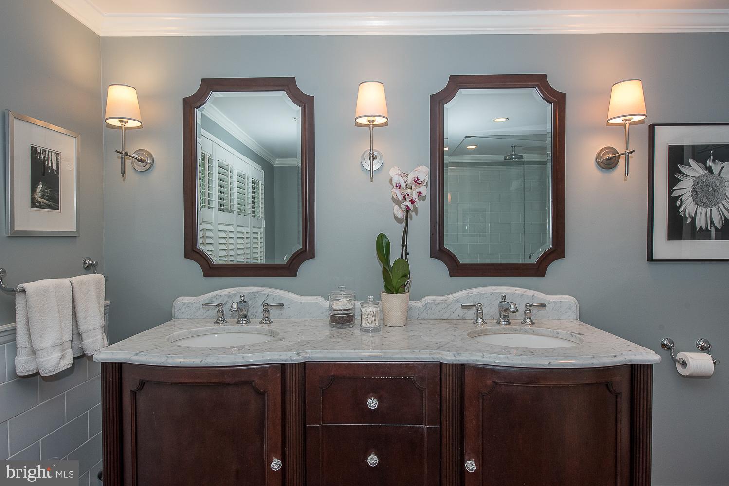 SOUTH WAYNE - Residential