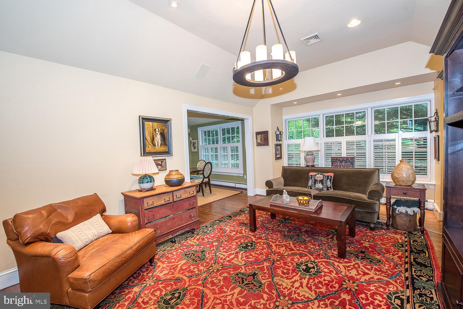 SOUTH WAYNE - Residential