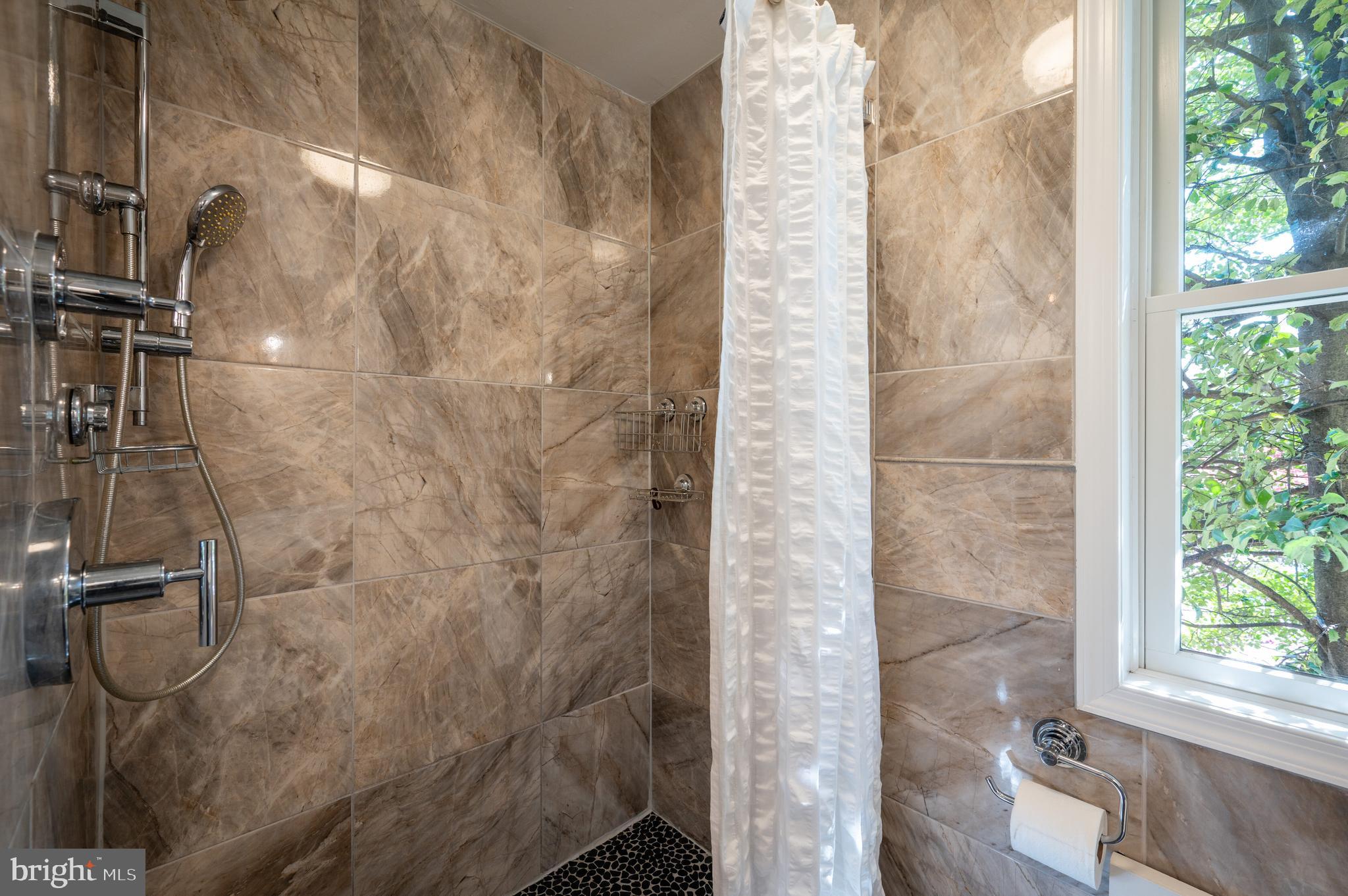 WARWICK VILLAGE - Residential