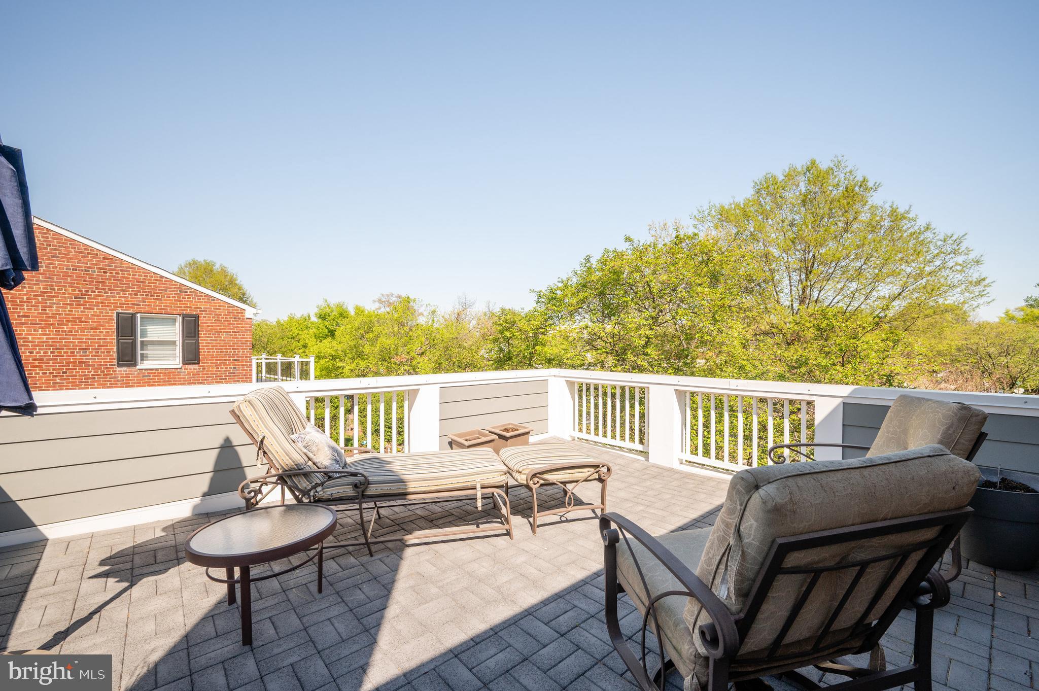 WARWICK VILLAGE - Residential