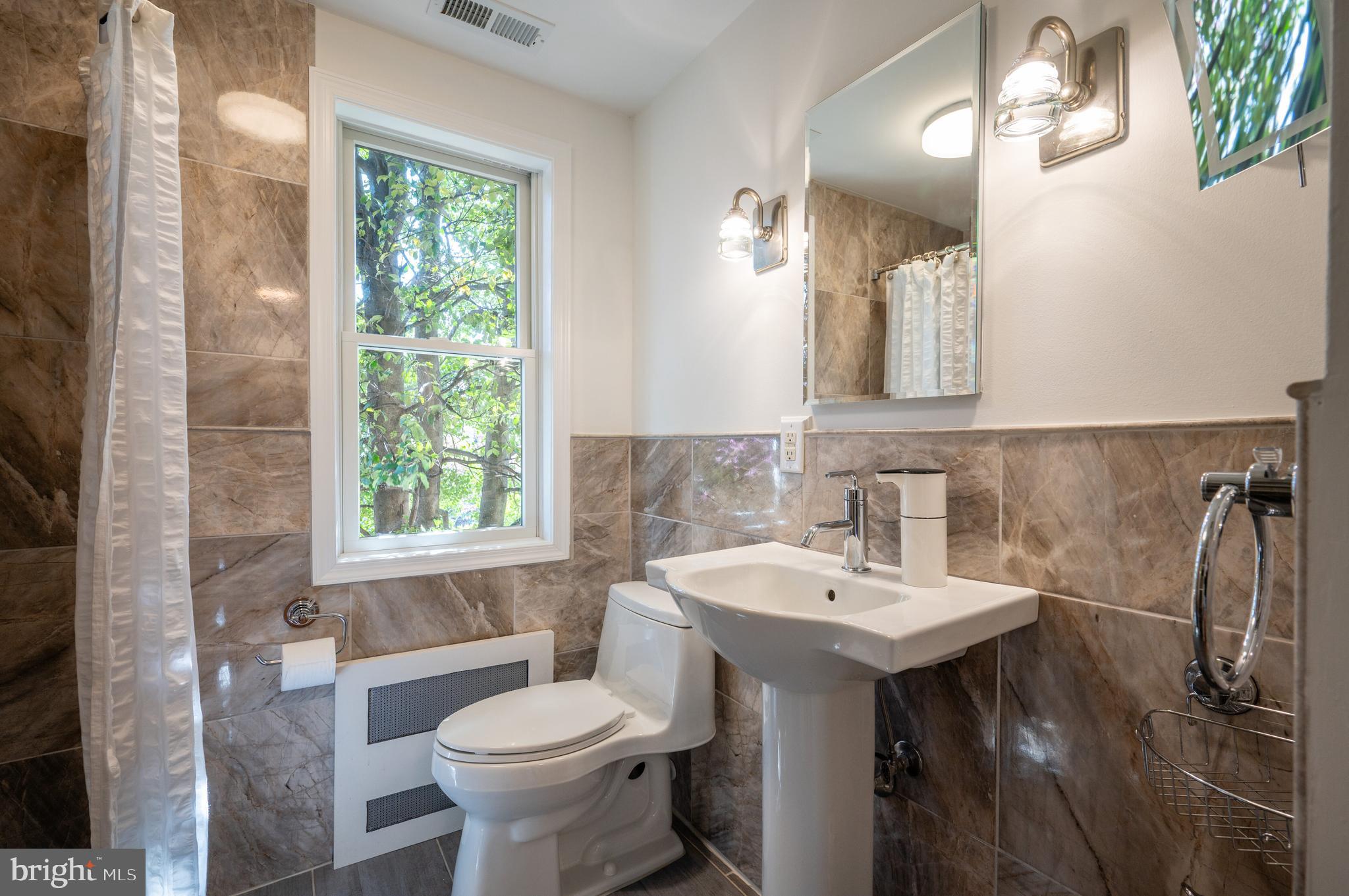 WARWICK VILLAGE - Residential