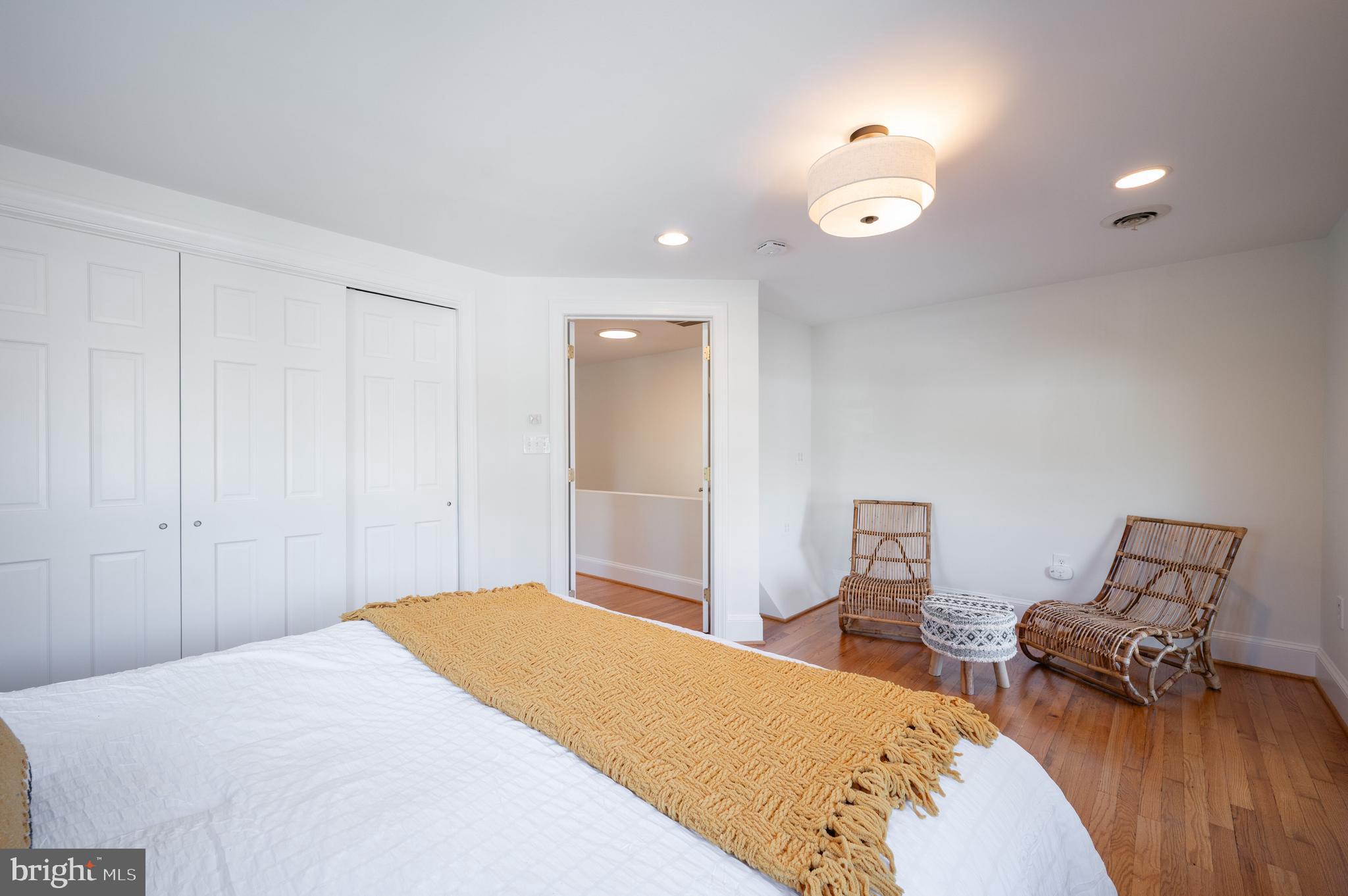 WARWICK VILLAGE - Residential