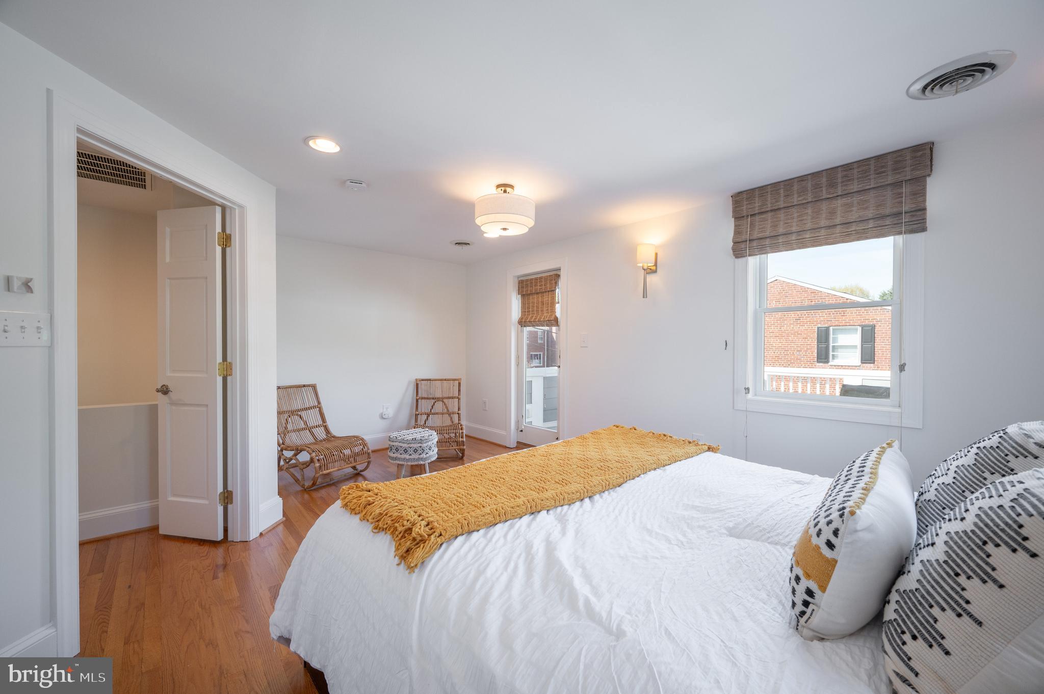 WARWICK VILLAGE - Residential