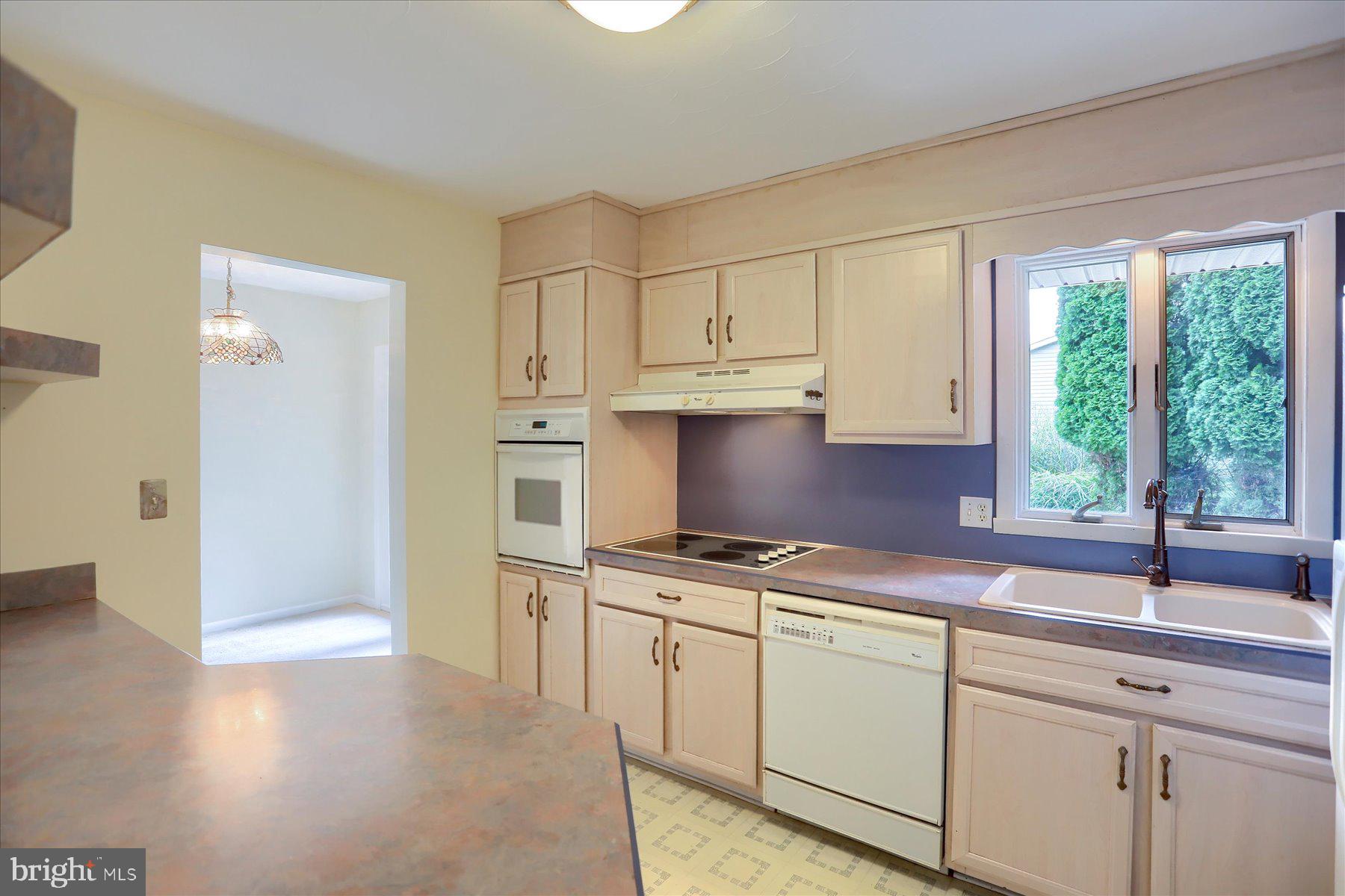 REESERS SUMMIT - Residential