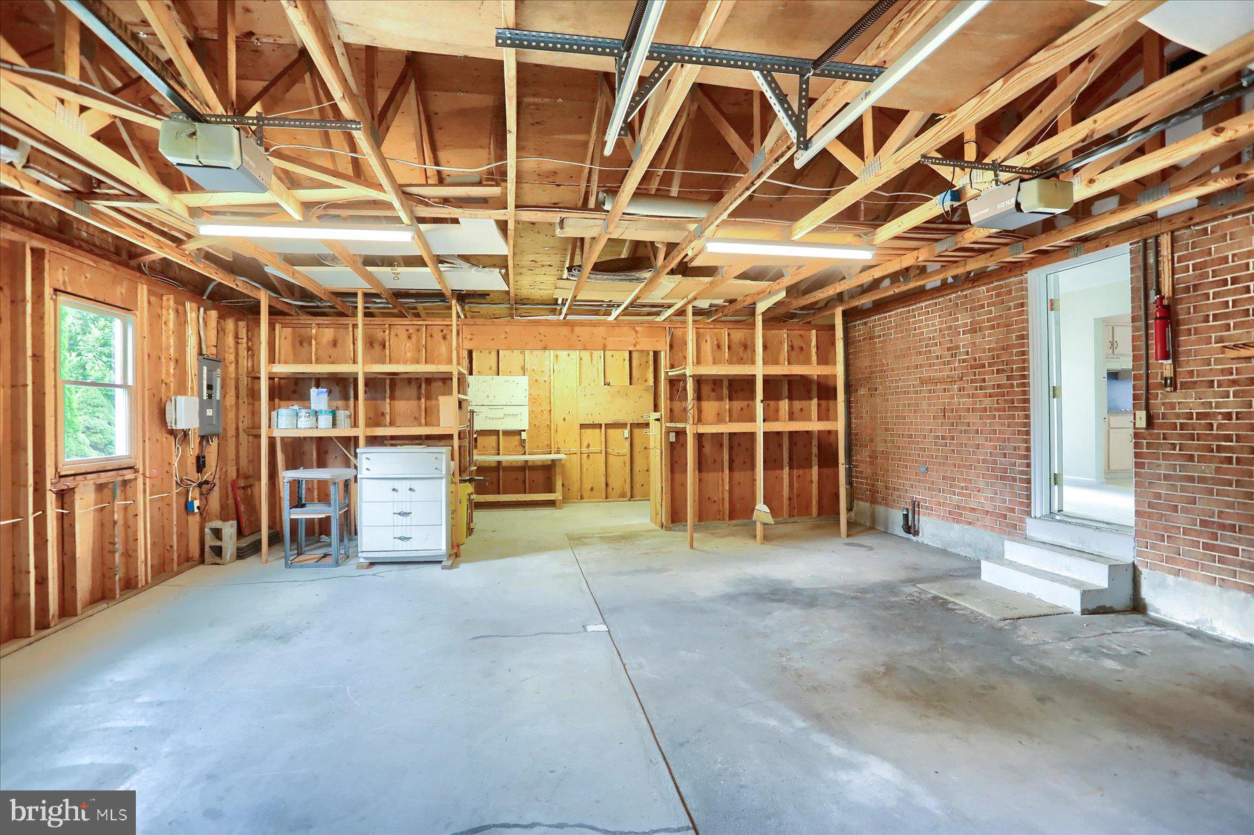 REESERS SUMMIT - Residential