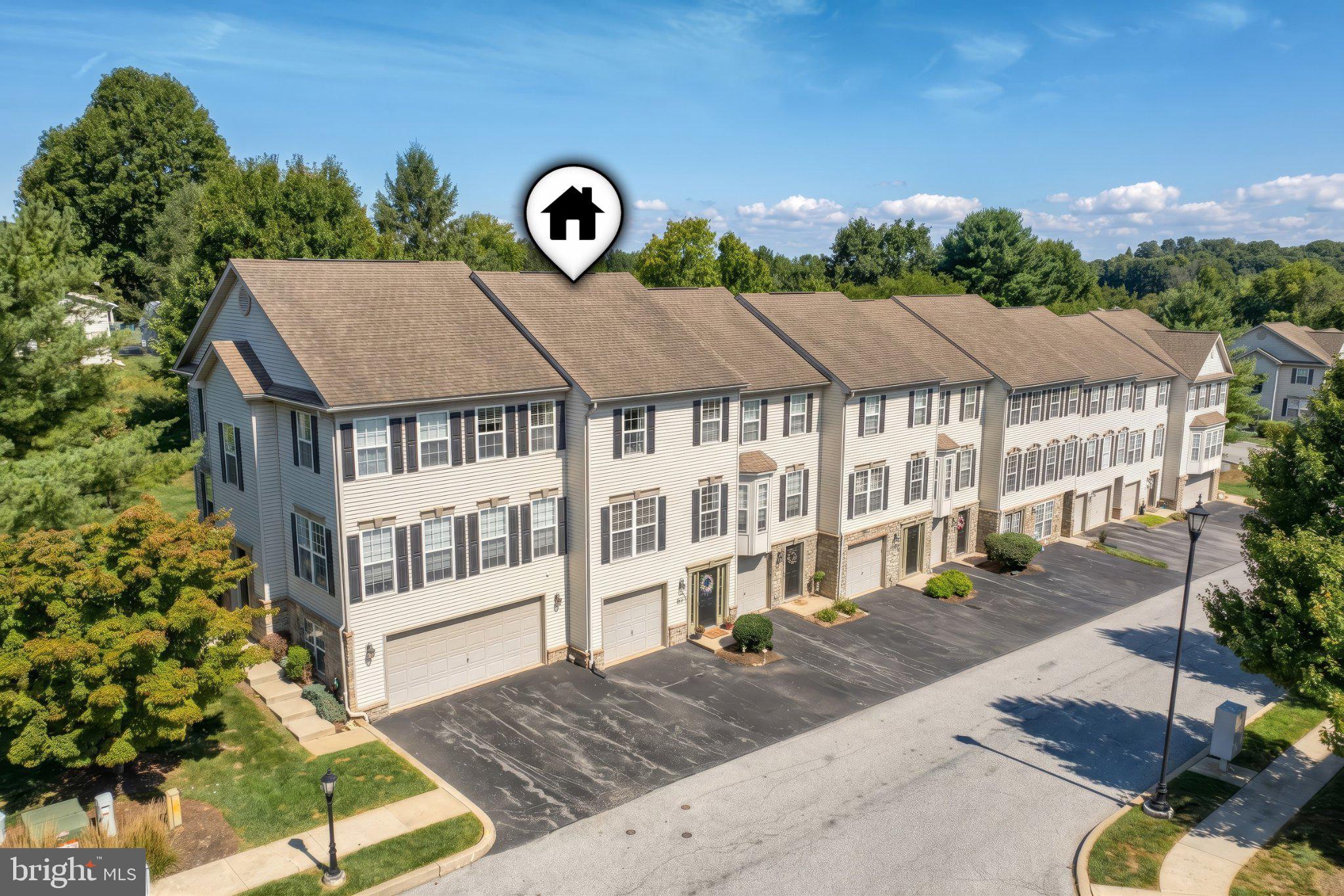 2714 HUNTERS CREST DRIVE 28