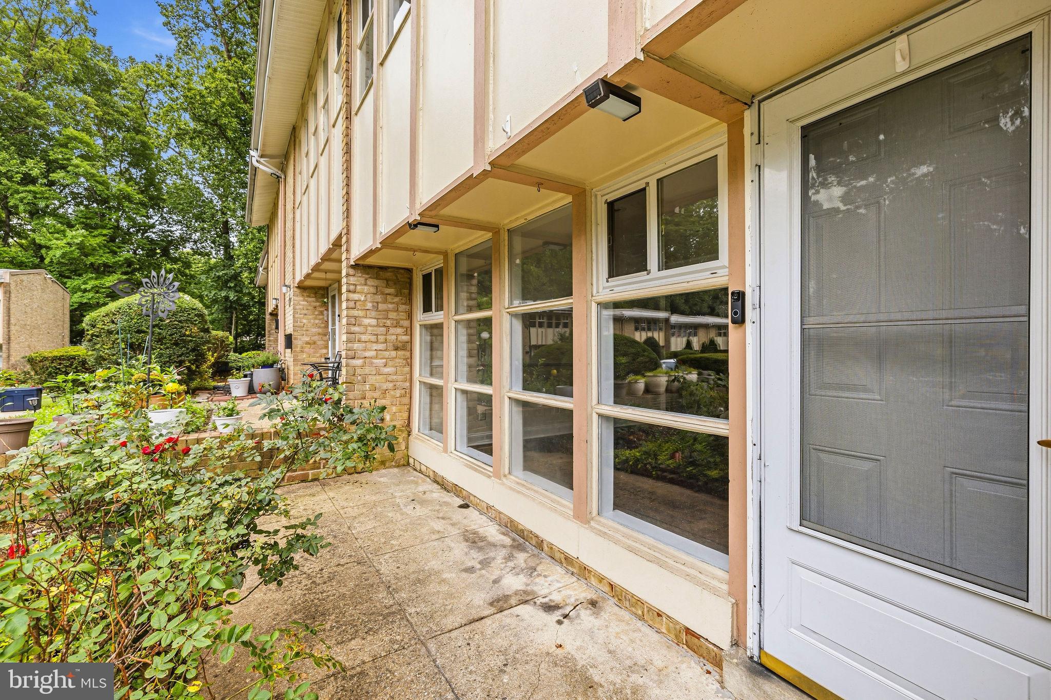 4471 FOREST GLEN COURT