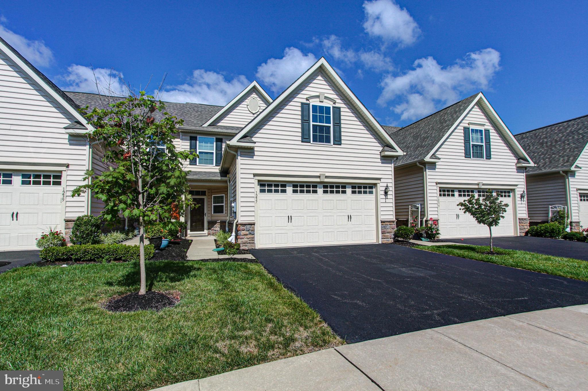 ARBOURS AT MORGAN CR - Residential