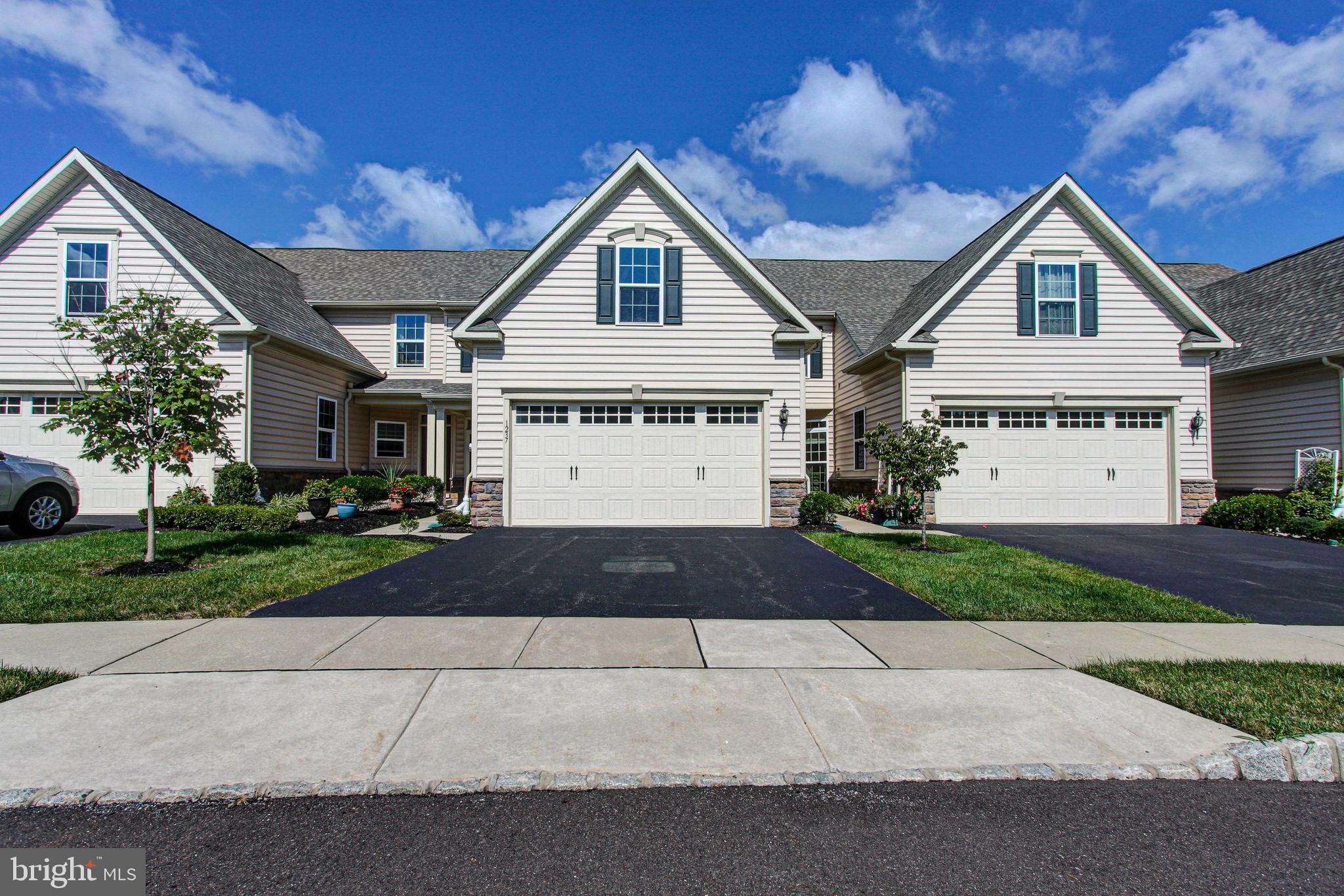 ARBOURS AT MORGAN CR - Residential