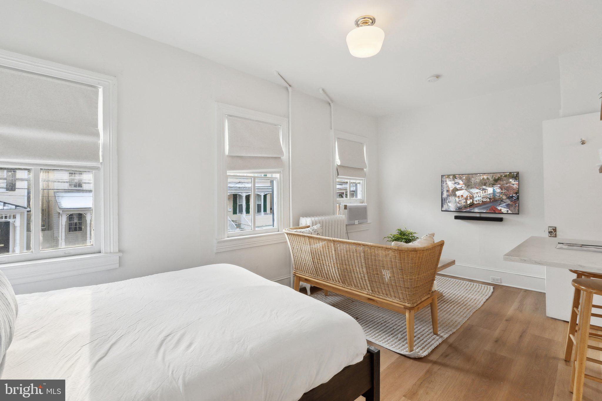 HISTORIC DISTRICT - Residential Income