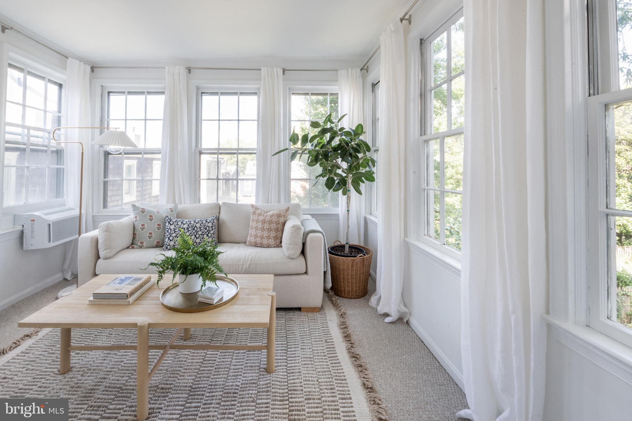 HISTORIC DISTRICT - Residential Income