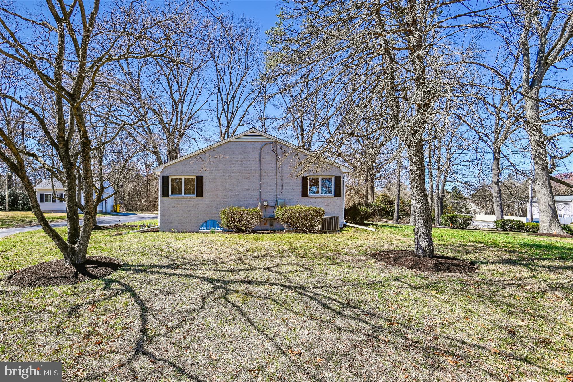 REGULARS - Residential