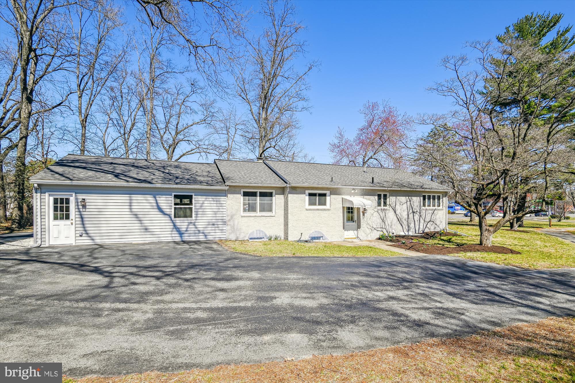 REGULARS - Residential