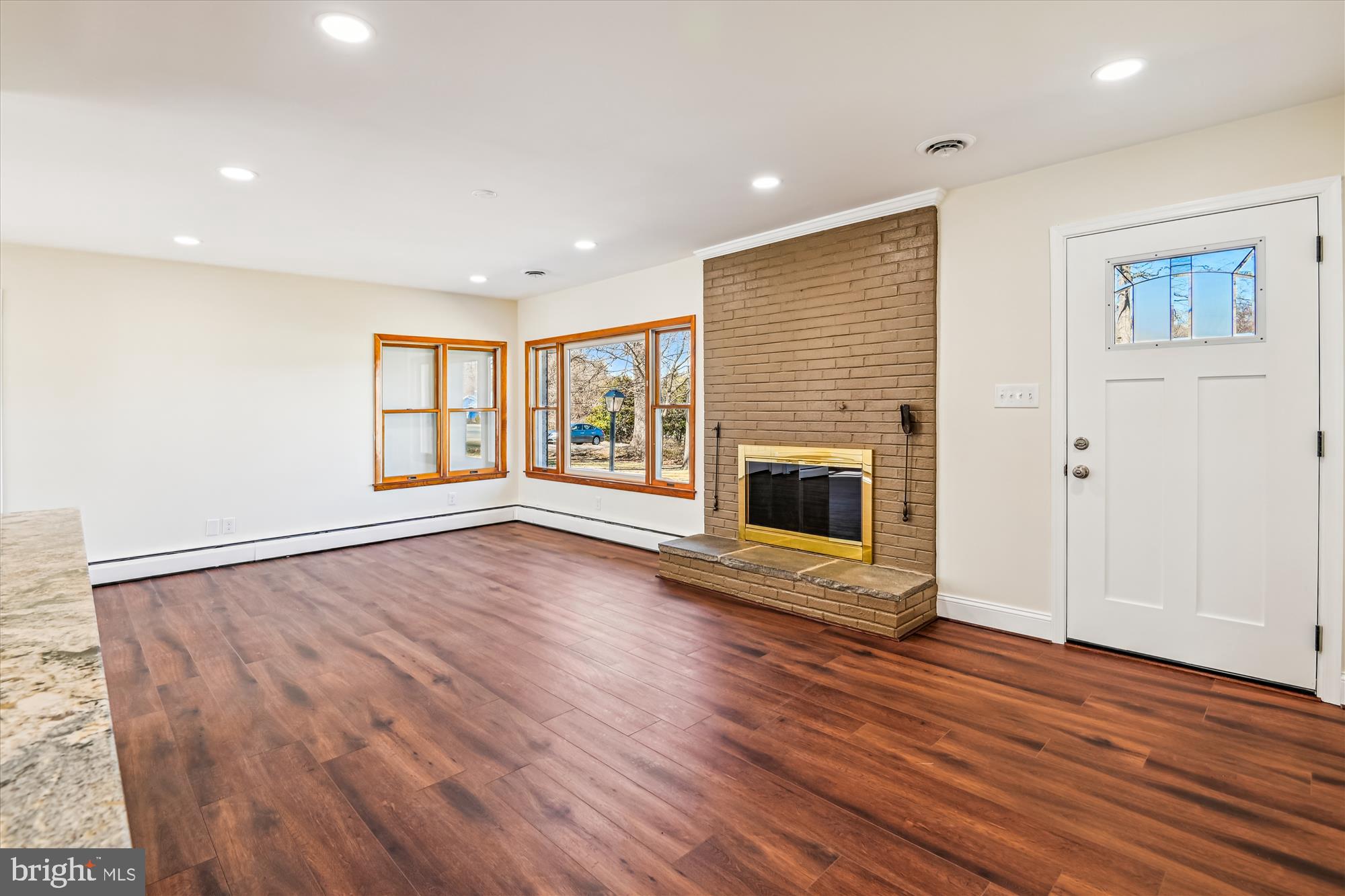 REGULARS - Residential