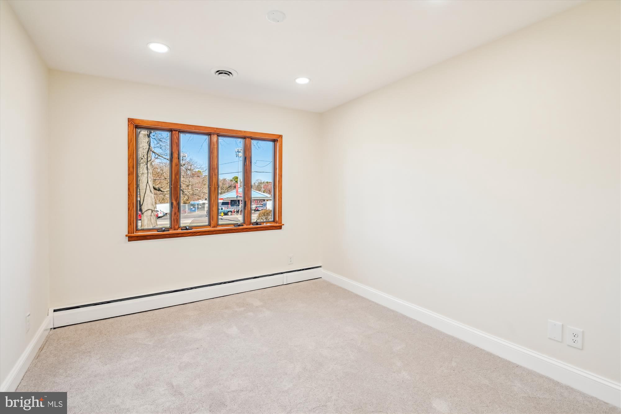 REGULARS - Residential