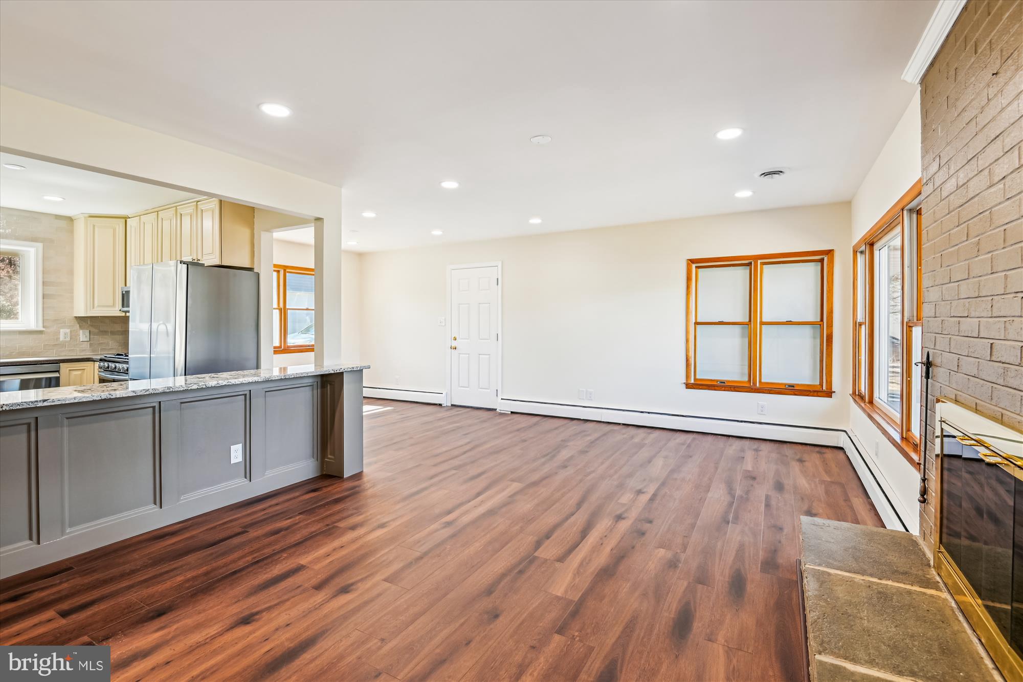 REGULARS - Residential