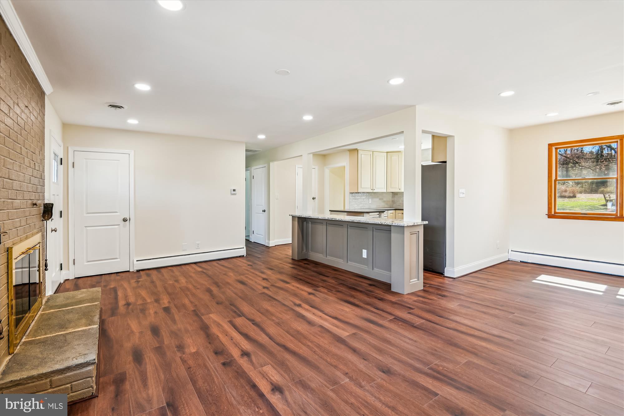 REGULARS - Residential