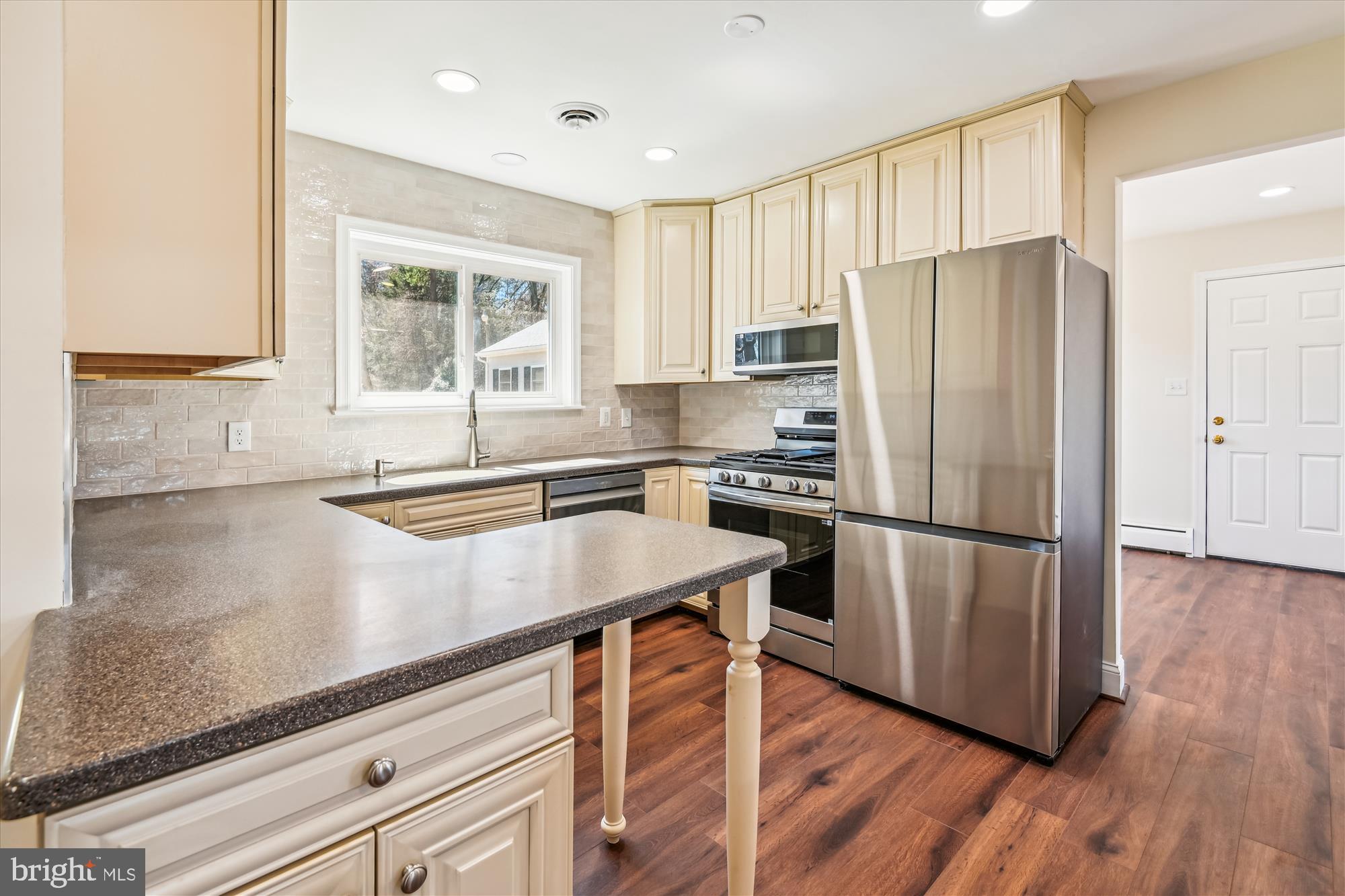 REGULARS - Residential