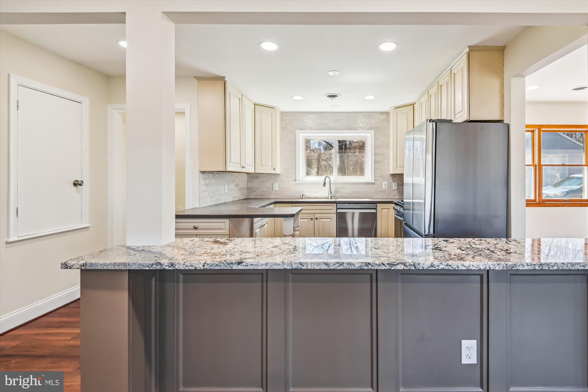 REGULARS - Residential